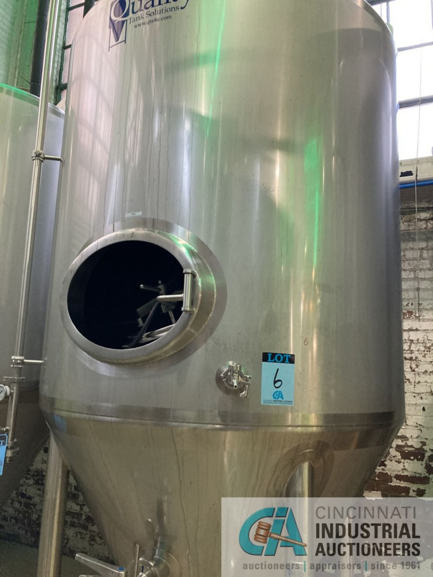 20 BBL QTS SOLUTIONS FV1 FERMENTER TANK AT 61-3/16" DIAMETER X 133" HIGH, INCLUDES SADDLES **For - Image 3 of 4