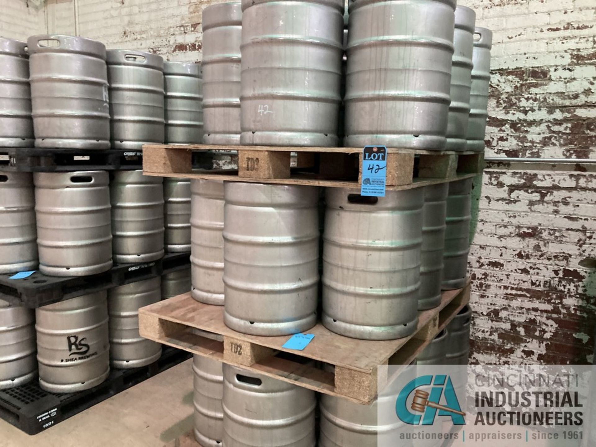 1/2 BBL KEGS **For convenience, the loading fee of $50.00 will be added to the invoice and paid to - Image 2 of 2