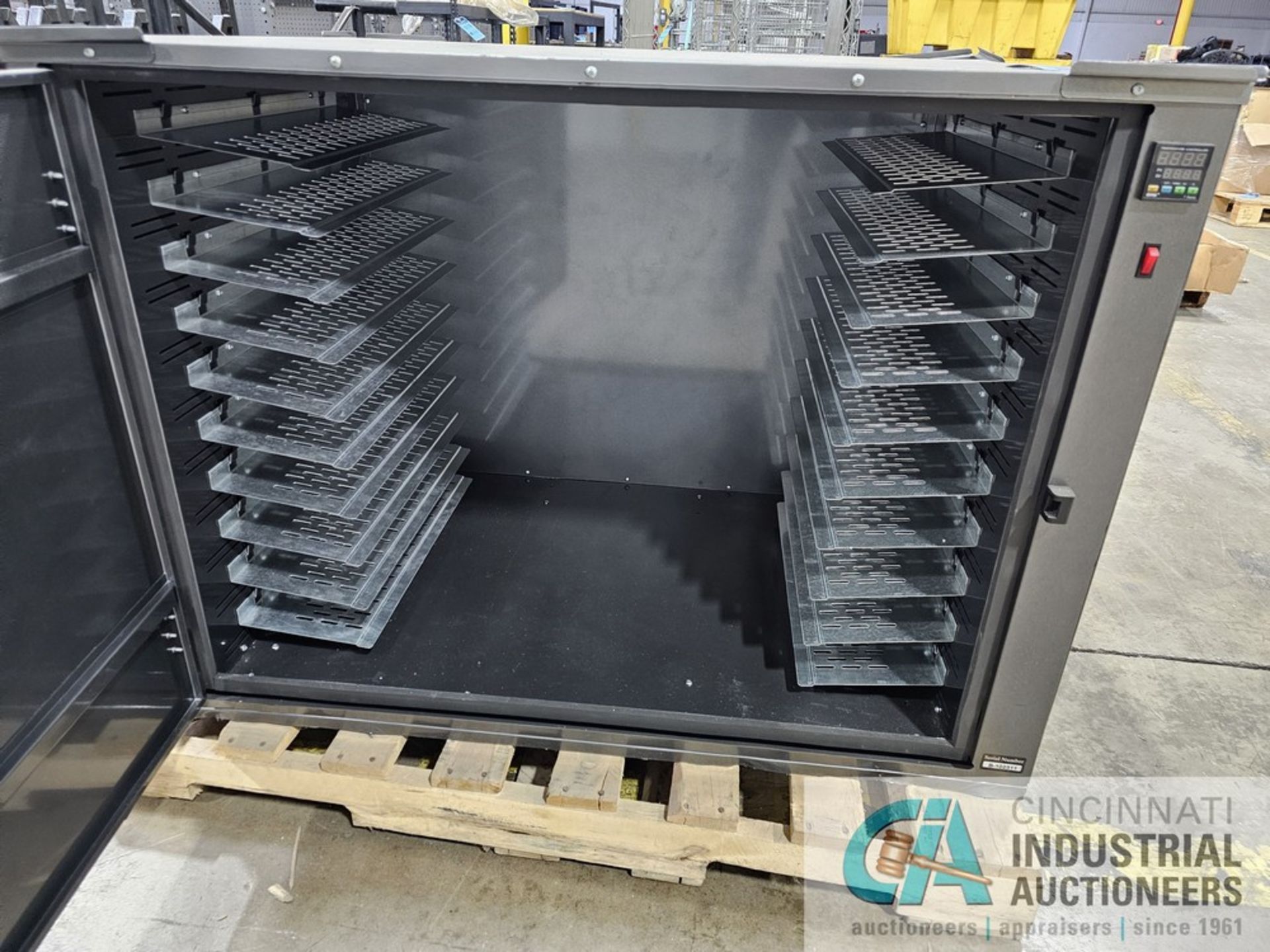 WORKHORSE PRODUCTS MODEL SD-10 SCREW DRYING CABINET - Image 6 of 7