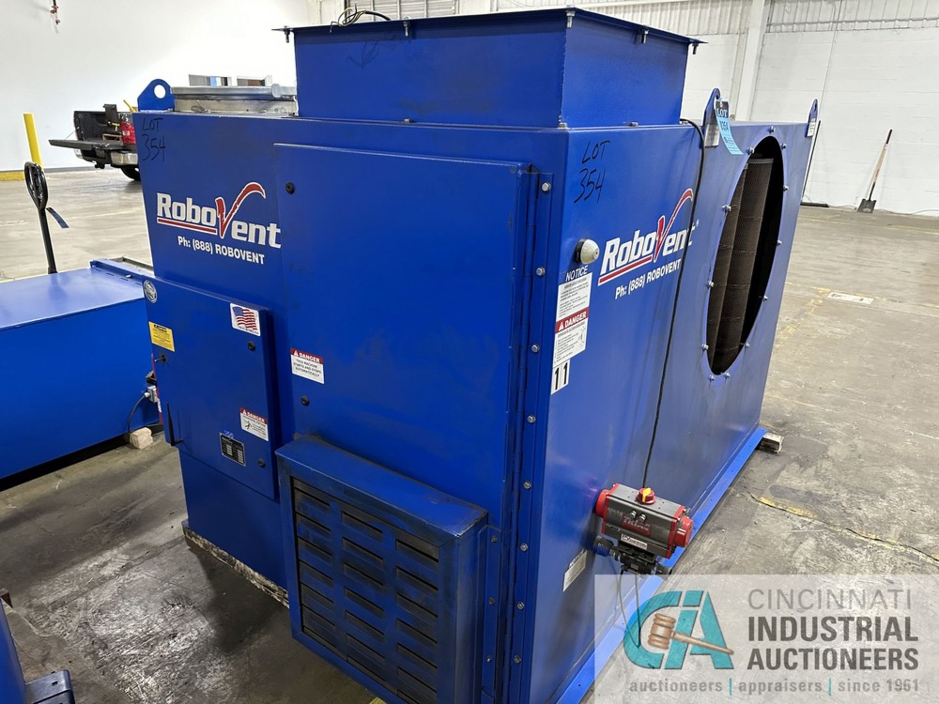 25 HP ROBOVENT FLOORSAVER MODEL DFS-800-8 DUST COLLECTOR; S/N 265609 (NEW 10/2016), DELTA 3 SPARKOUT - Image 2 of 10