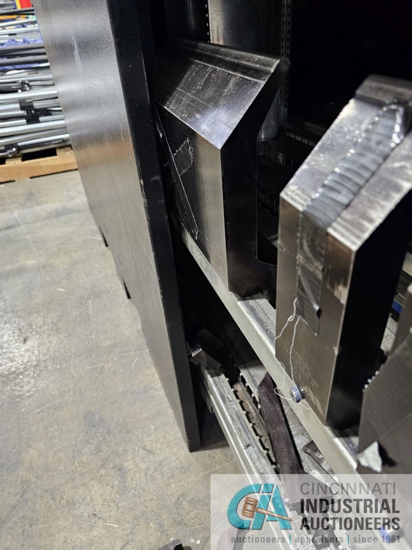 WILTON PRESS BRAKE TOOLING WITH 45" WIDE X 54" DEEP X 50" HIGH 5-ROLLING DRAWER CABINET - Image 16 of 16