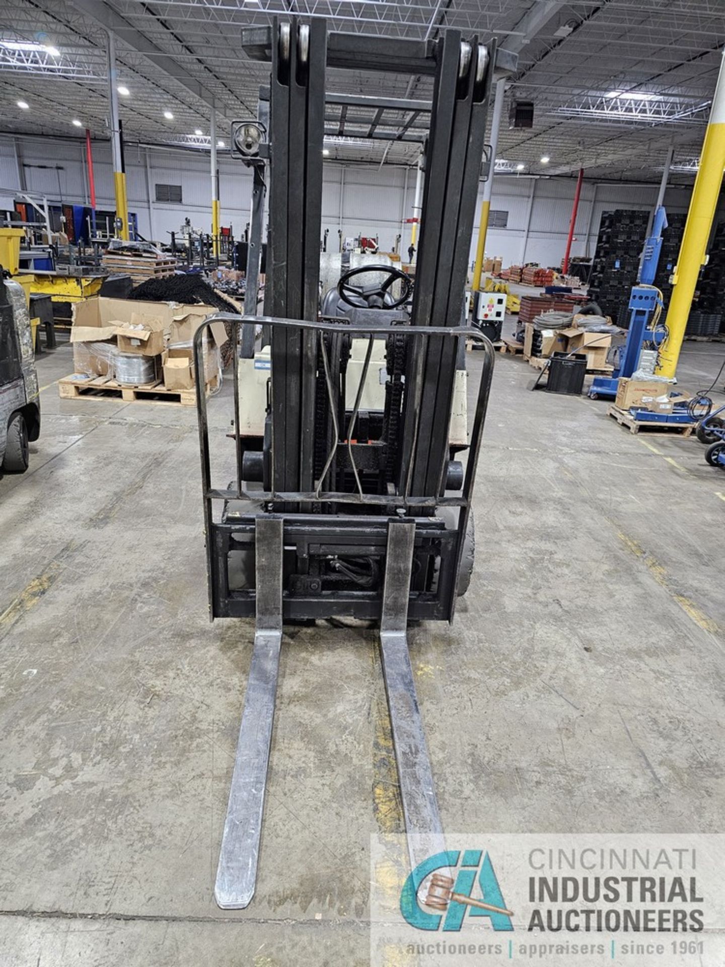 5,000 LB. NISSAN MODEL 50 LP GAS SOLID TIRE FORKLIFT; S/N CPJ02-9W2164, 178" 3-STAGE MAST, 8,880 - Image 4 of 11