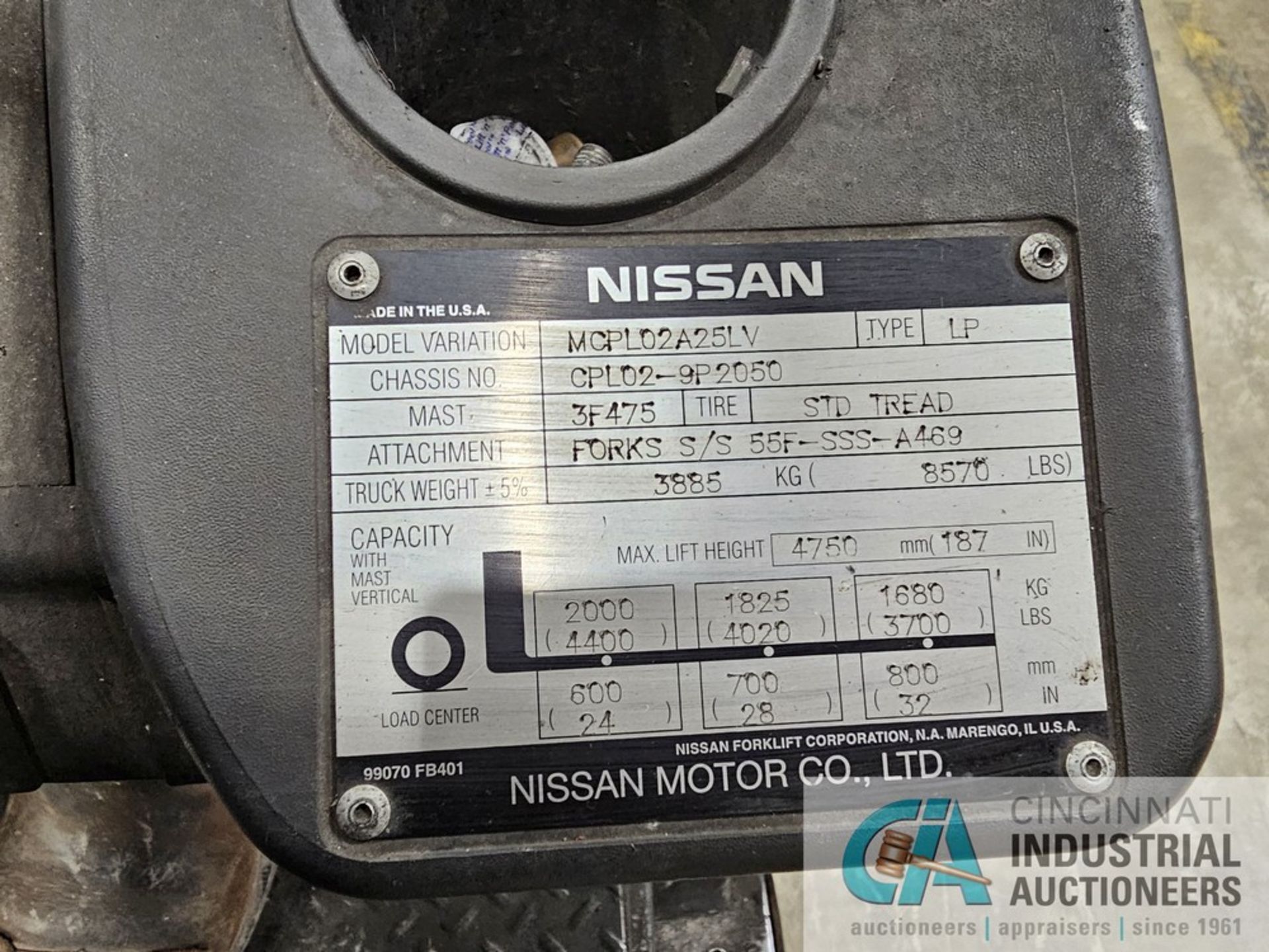 5,000 LB. NISSAN MODEL 50 LP GAS SOLID TIRE FORKLIFT; S/N CPL02-9P2050, 187" 3-STAGE MAST, 4,984 - Image 7 of 9