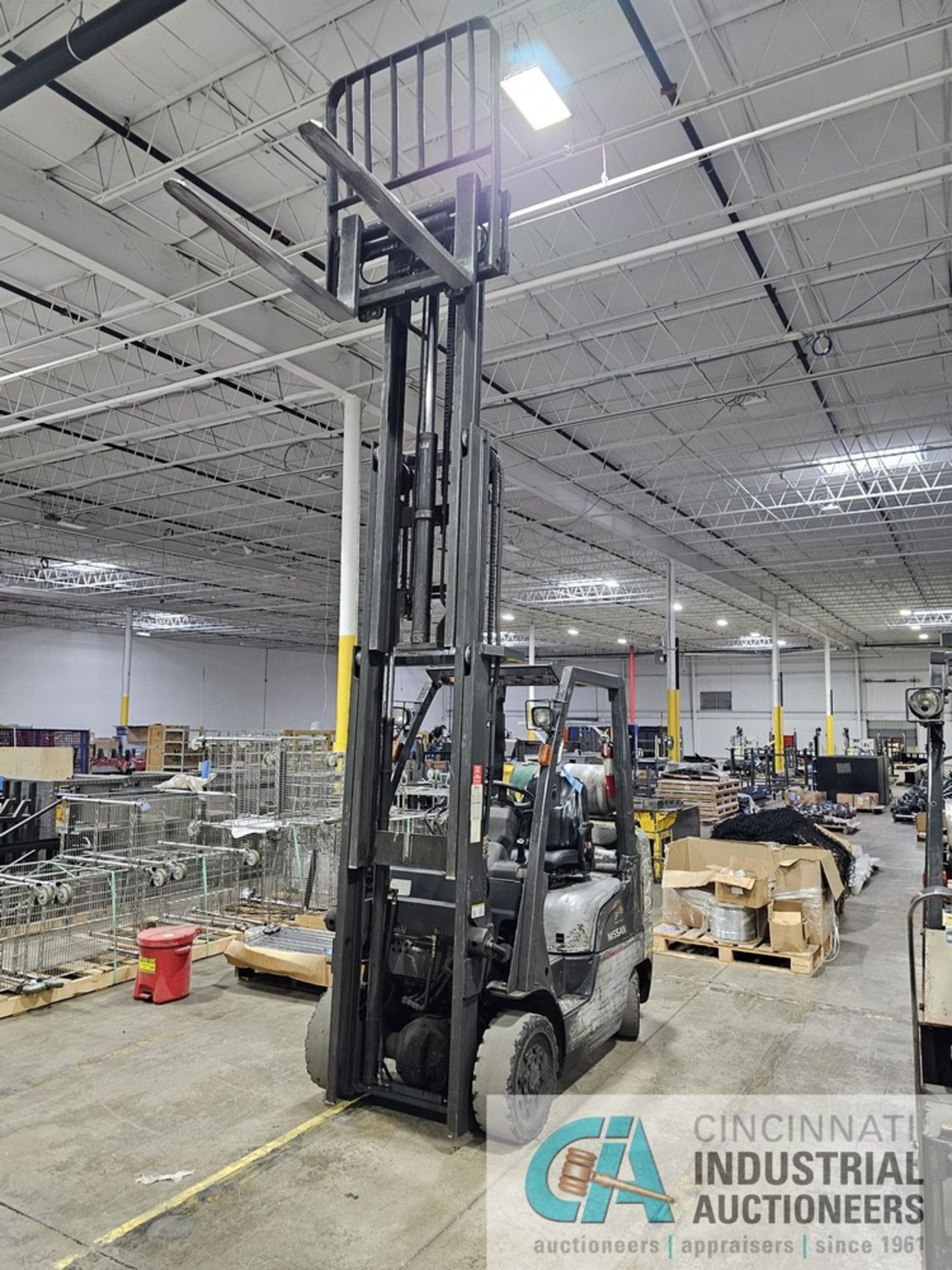 5,000 LB. NISSAN MODEL 50 LP GAS SOLID TIRE FORKLIFT; S/N CPL02-9P2050, 187" 3-STAGE MAST, 4,984 - Image 9 of 9