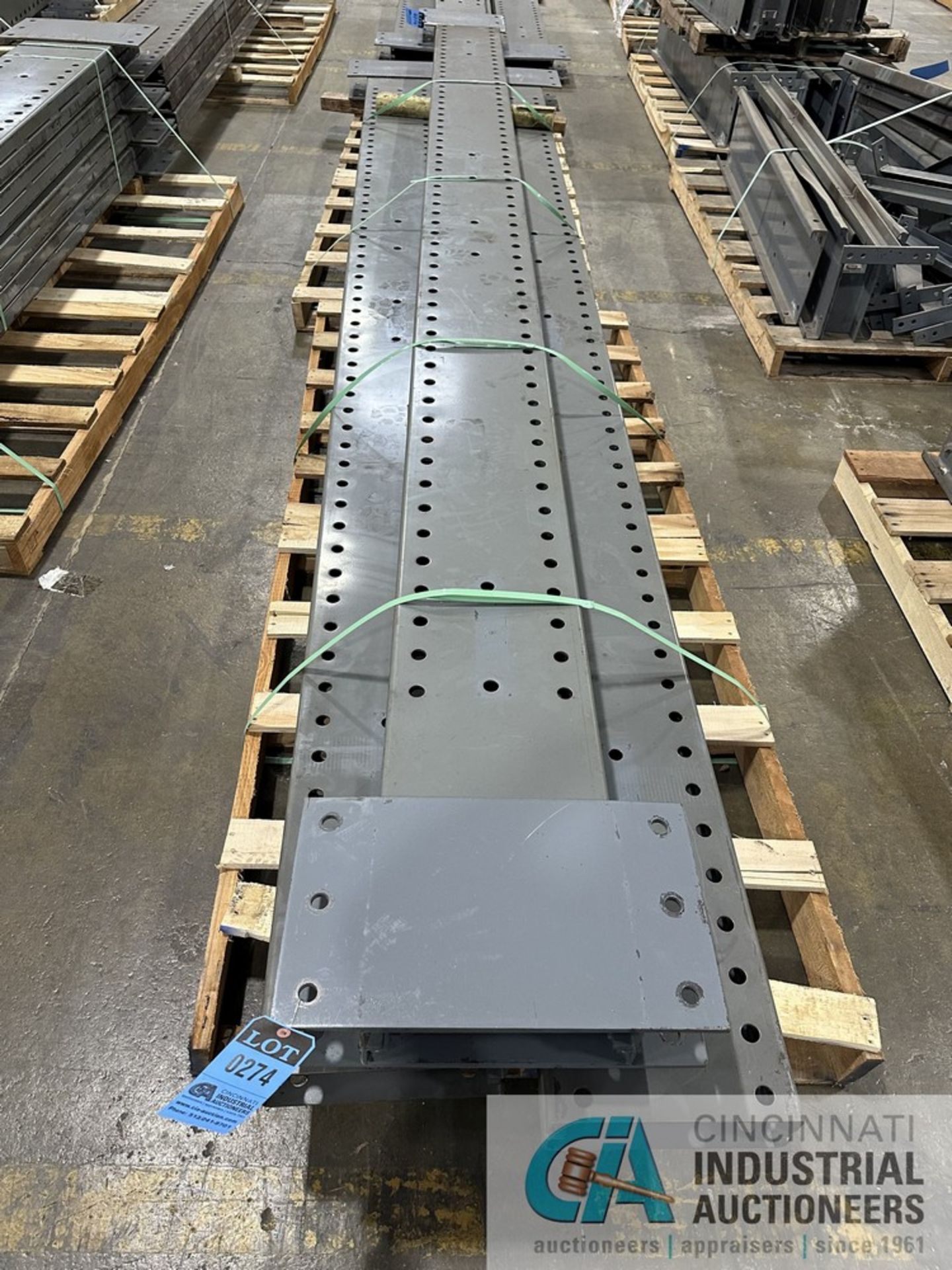 16' HIGH X 12" WIDE MEECO CANTILEVER RACK UPRIGHTS - 5000 Series - Image 2 of 5