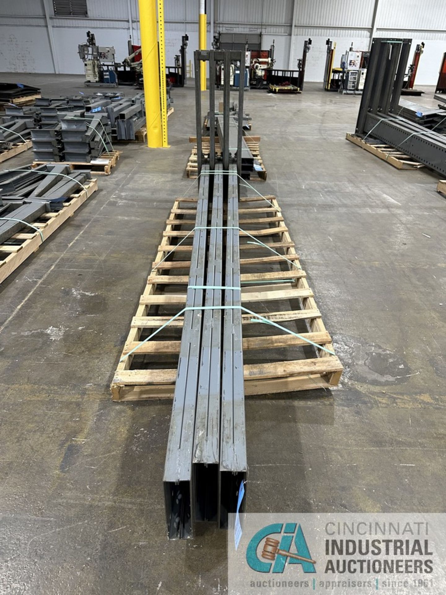 12' HIGH X 11" WIDE MEECO CANTILEVER RACK UPRIGHTS - 2000 Series - Image 2 of 5