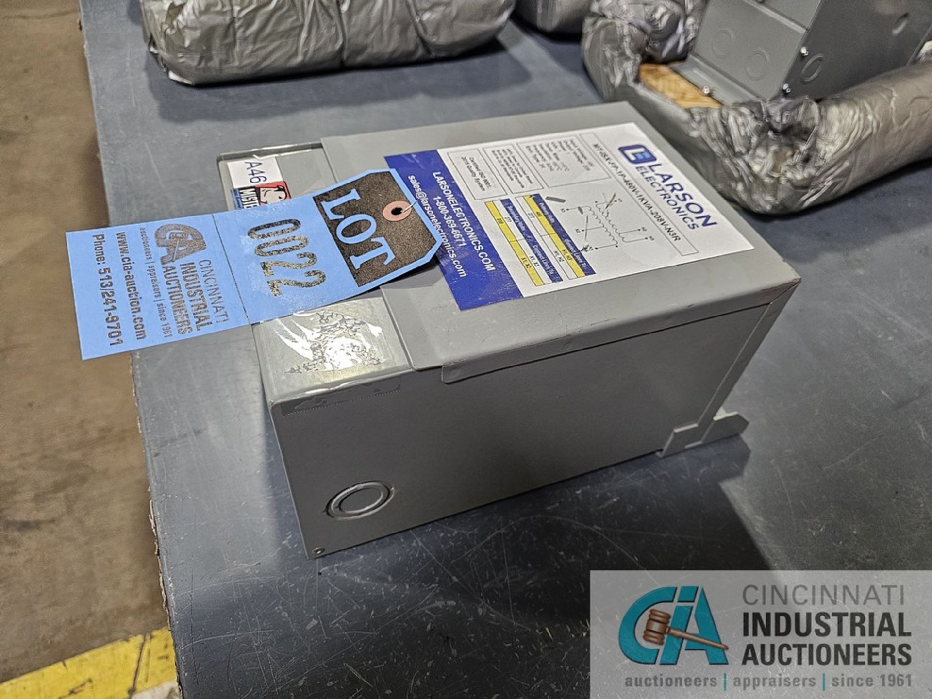 1 KVA LARSON MT-1SX-1P-480V-1KVA-208V-N3R ISODATION TRANSFORMER