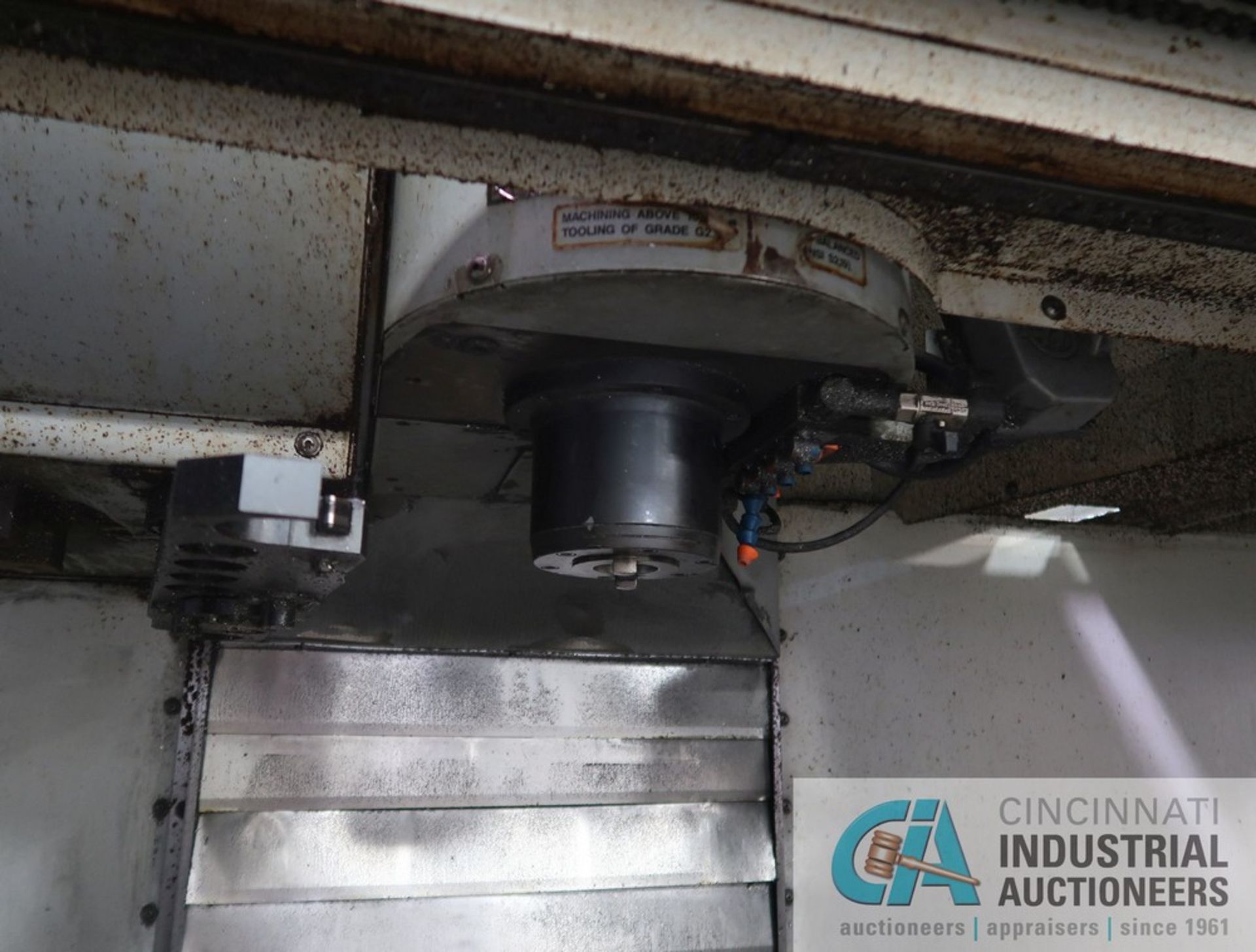 HAAS MODEL VF-3SS CNC VERTICAL MACHINING CENTER; S/N 41918 (NEW 5-2005), CAT 40 TAPER TOOLHOLDER, - Bild 7 aus 11