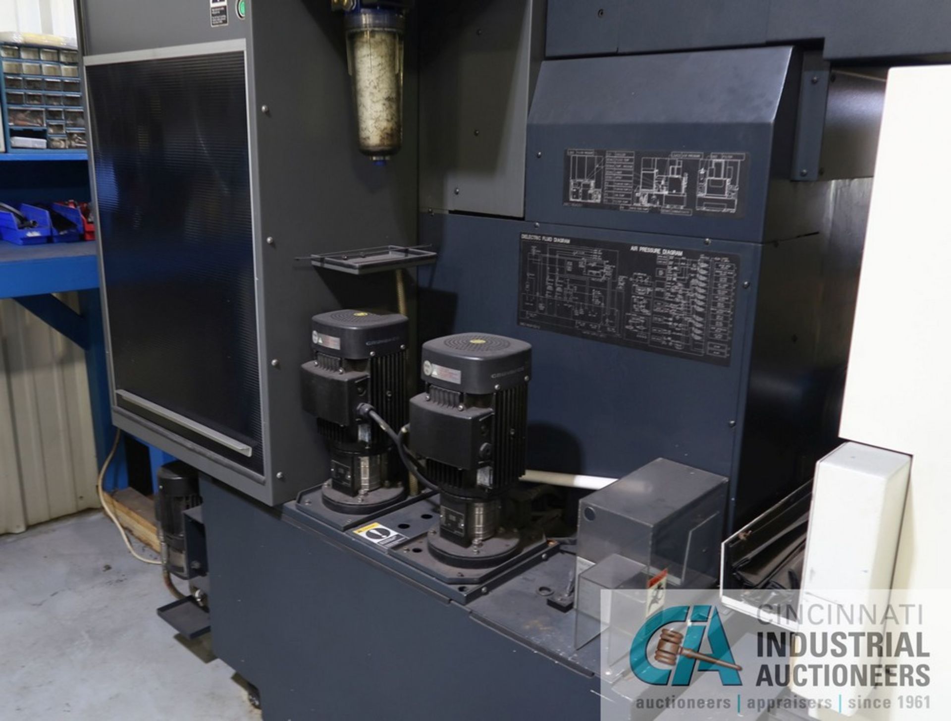 MAKINO MODEL DUO64 CNC WIRE EDM; S/N W130095 (NEW 2010) **OUT OF SERVICE** Repair quote in photos - Bild 12 aus 23