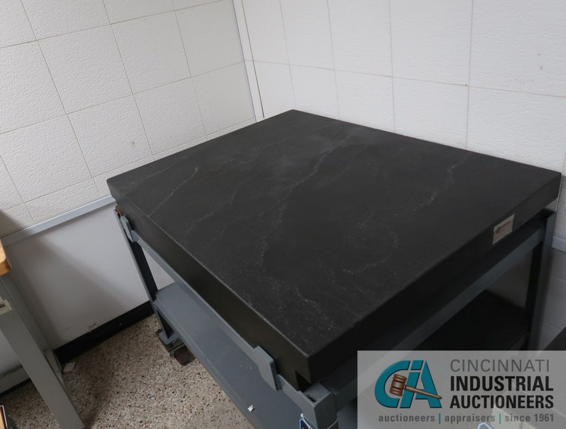 36" X 48" X 6" THICK PORTABLE TWO-LEDGE BLACK GRANITE SURFACE PLATE - Image 2 of 2