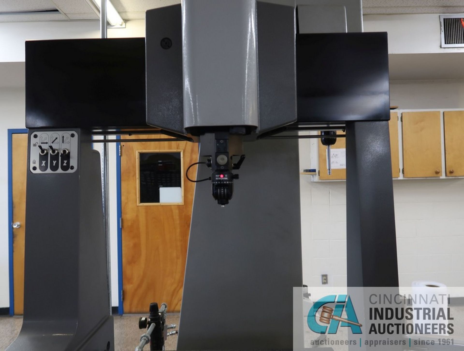 BROWN AND SHARPE MODEL GAGE 2000 COORDINATE MEASURING MACHINE; S/N 0498-1542 (NEW 1998) MIP - Image 3 of 9