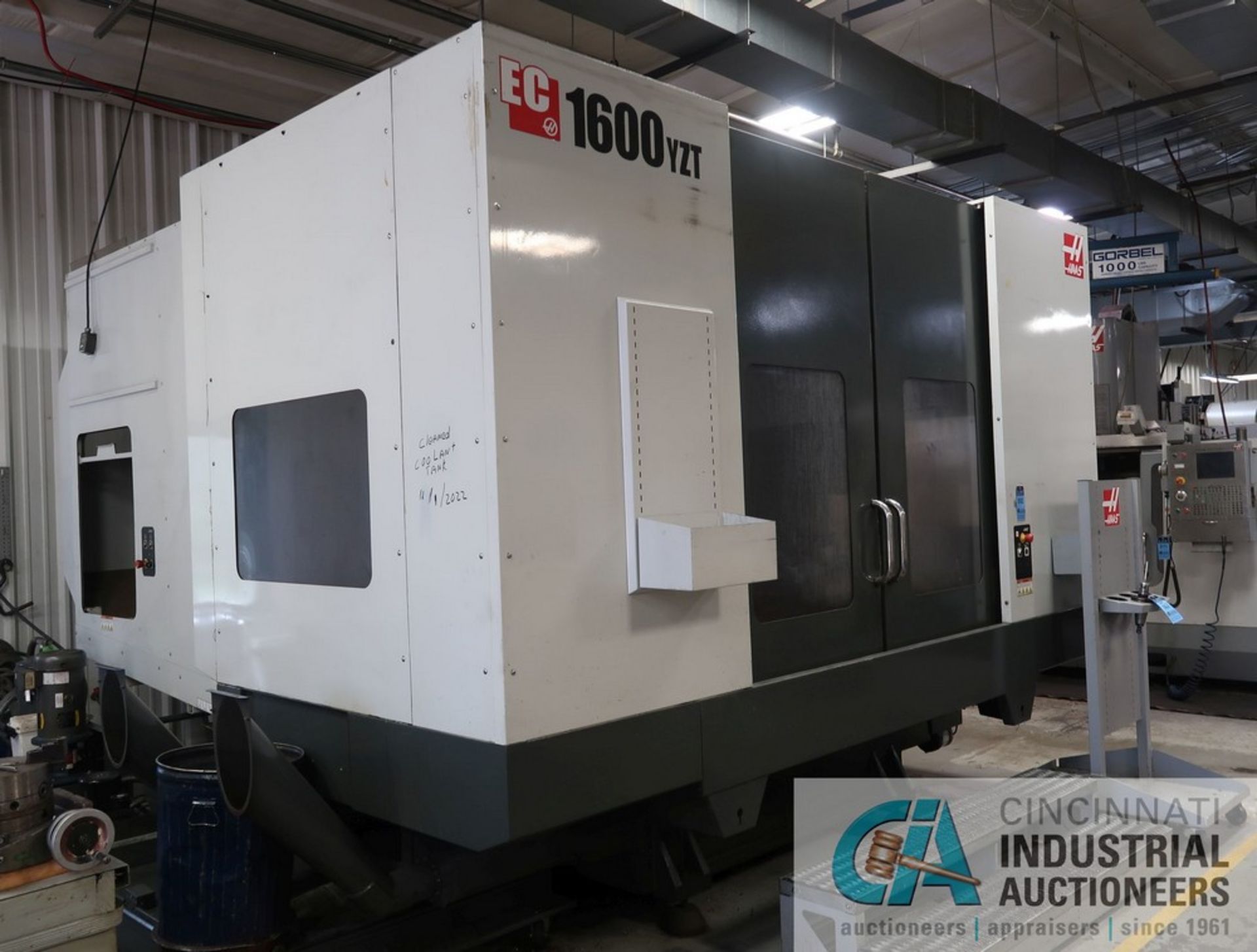 HAAS MODEL EC-1600YZT CNC HORIZONTAL MACHINING CENTER; S/N 2053962 (New 12-2012), CAT 50 TAPER - Bild 2 aus 21