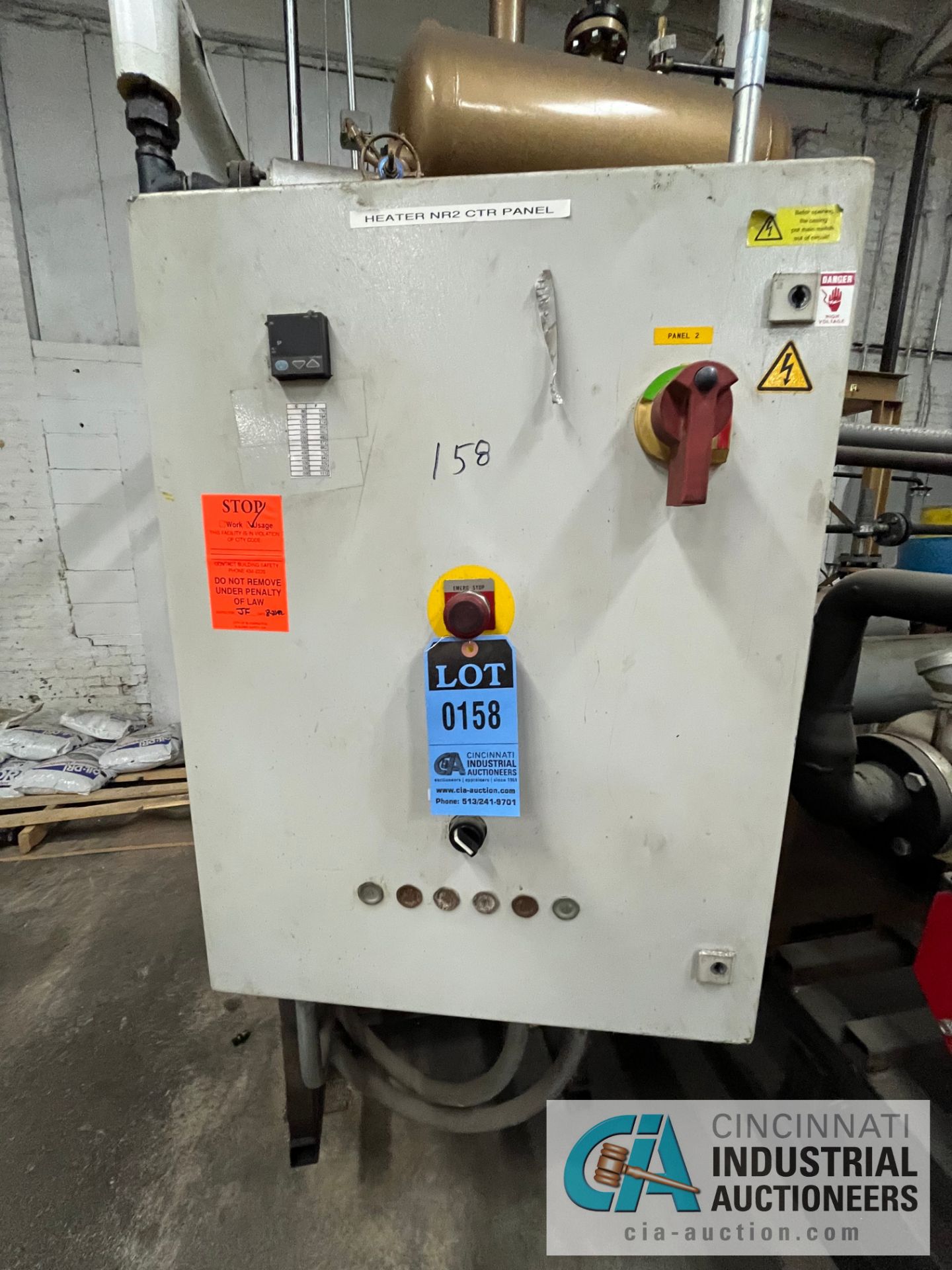 CHROMALOR OIL HEATING SYSTEM WITH CONTROLS, NO CHASING WIRE OR PIPING - Image 11 of 19