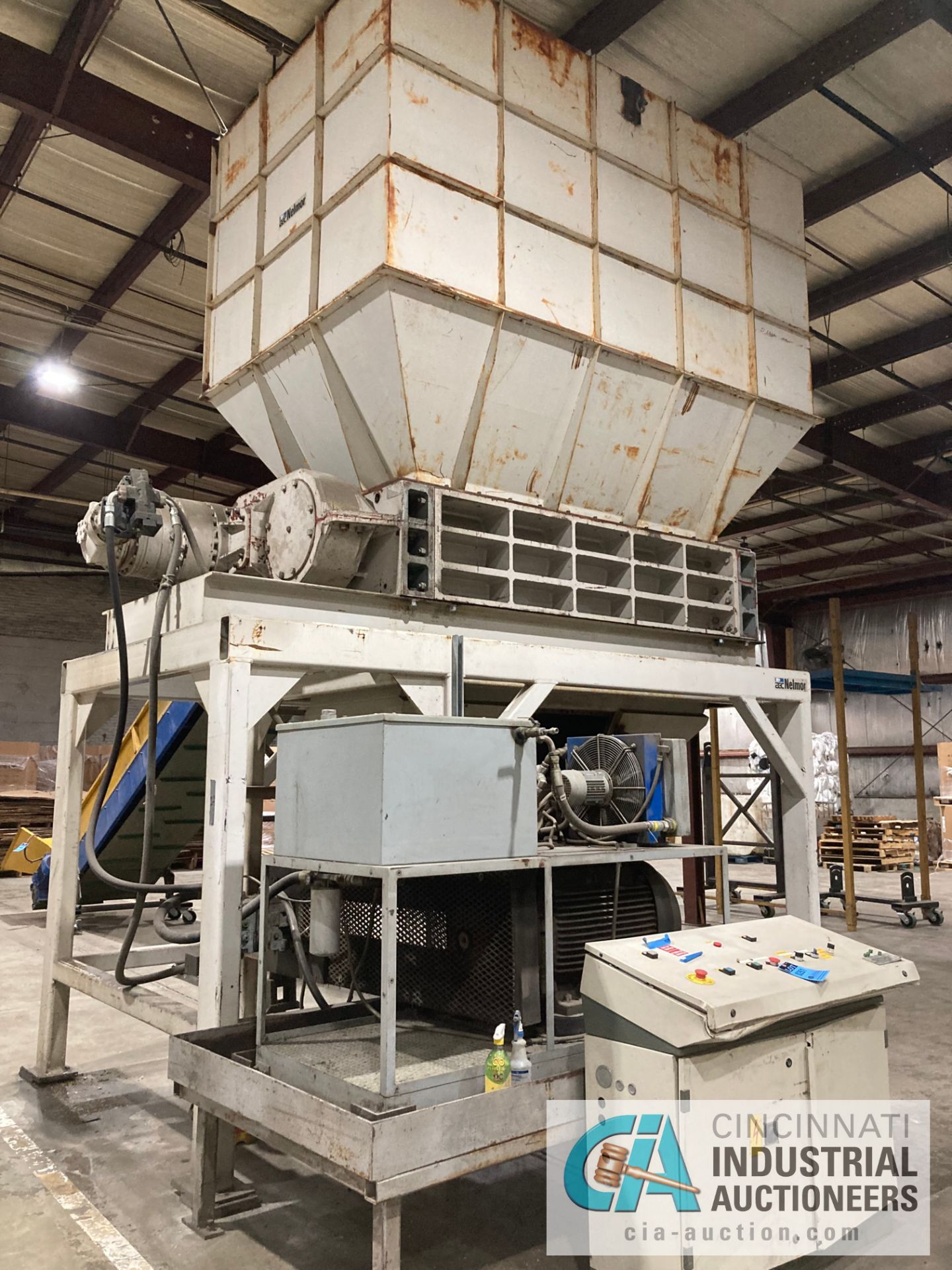 ****102" WIDE X 60" SATRIND/AEC-NELMOR DUAL SHAFT SHREDDER, CHAMBER SIZE: 102" X 60", 100H - Image 3 of 11