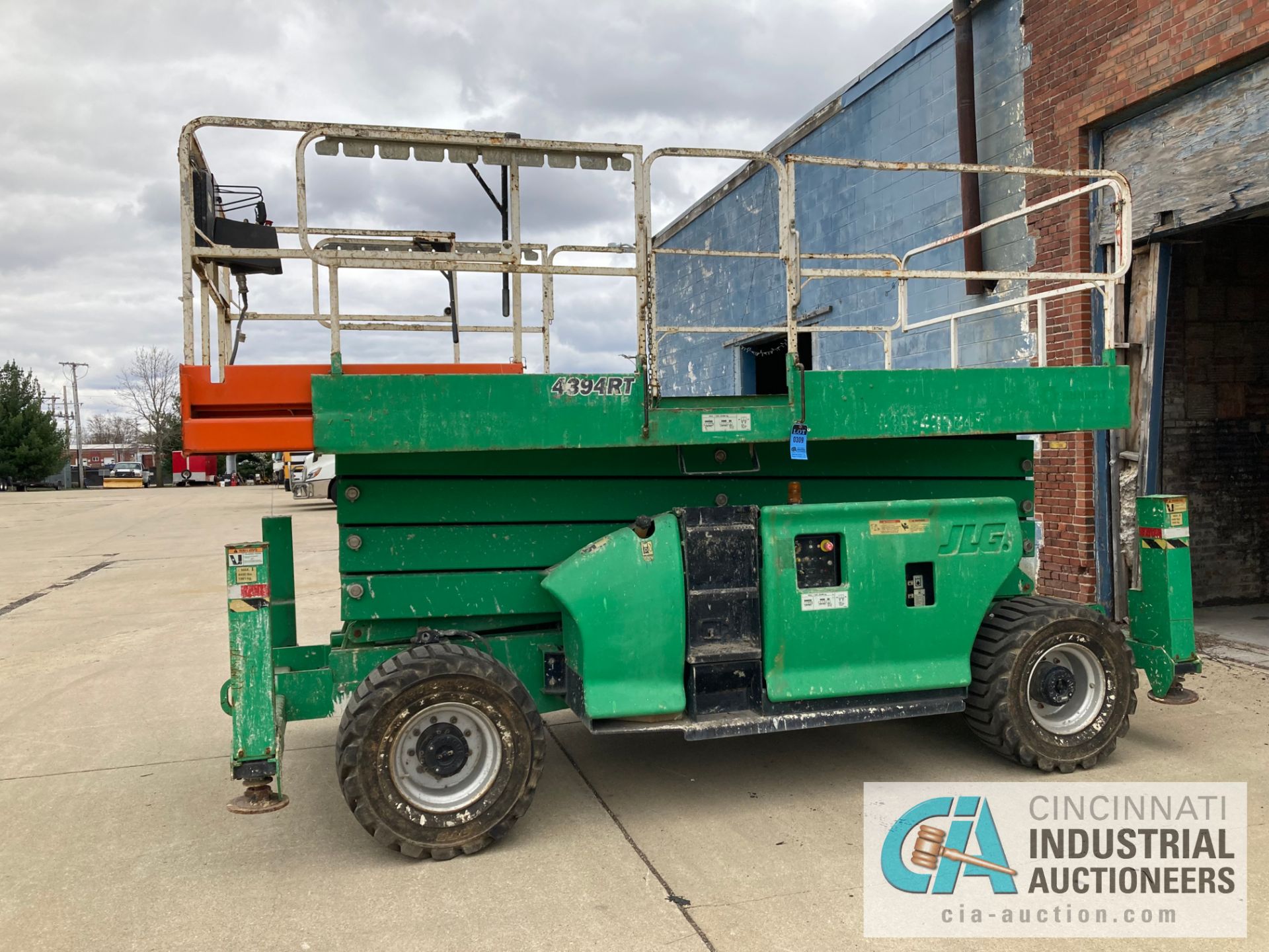 JLG MODEL 4394RT DIESEL POWERED LIFT; S/N 0200210230, 4-WHEEL DRIVE, 7' X 12' PLATFORM, 4'