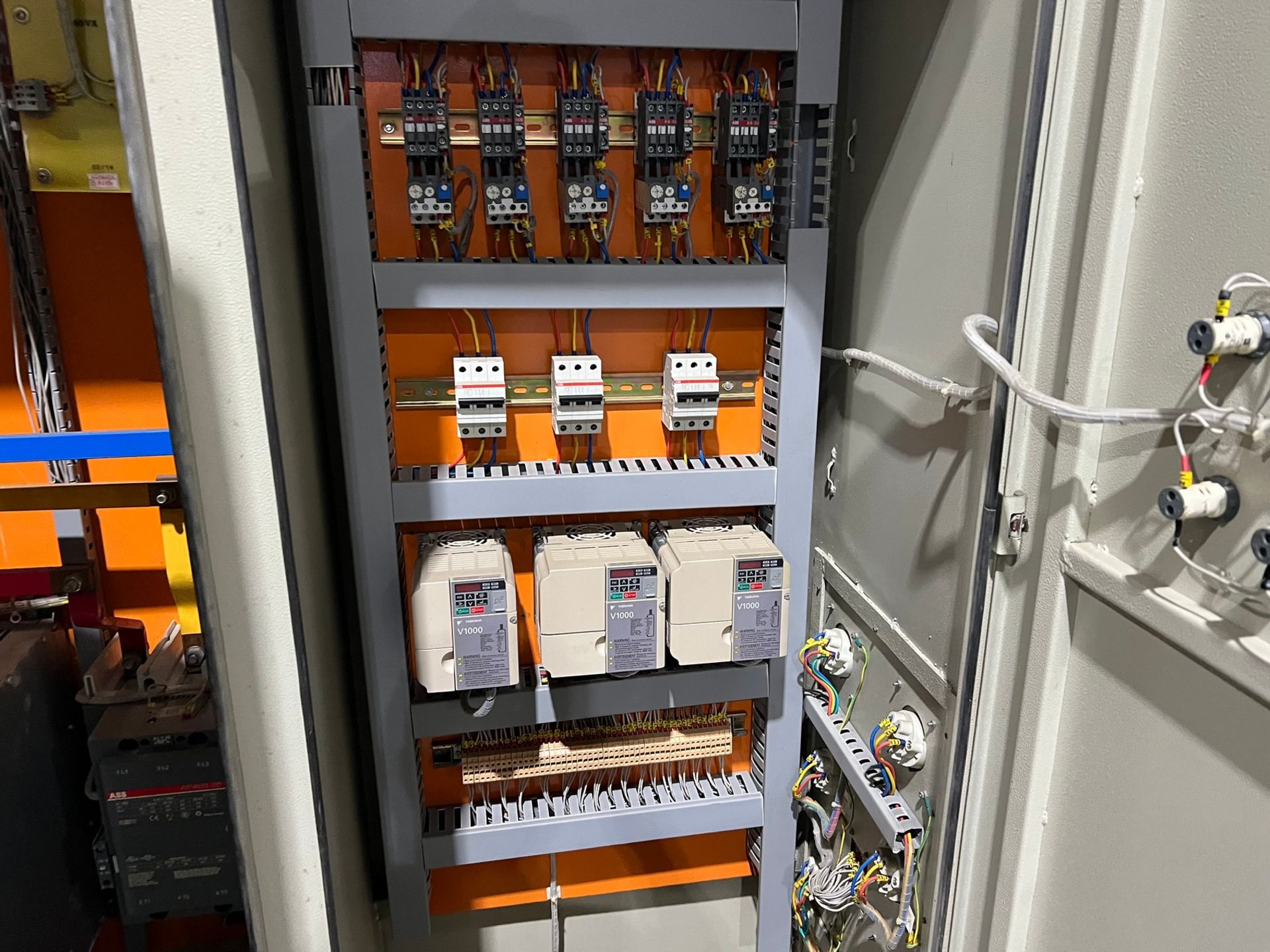WASH LINE CONTROL PANELS, START/STOP CONTROL BUTTONS, YASKAWA AND ABB Drives - Image 8 of 16