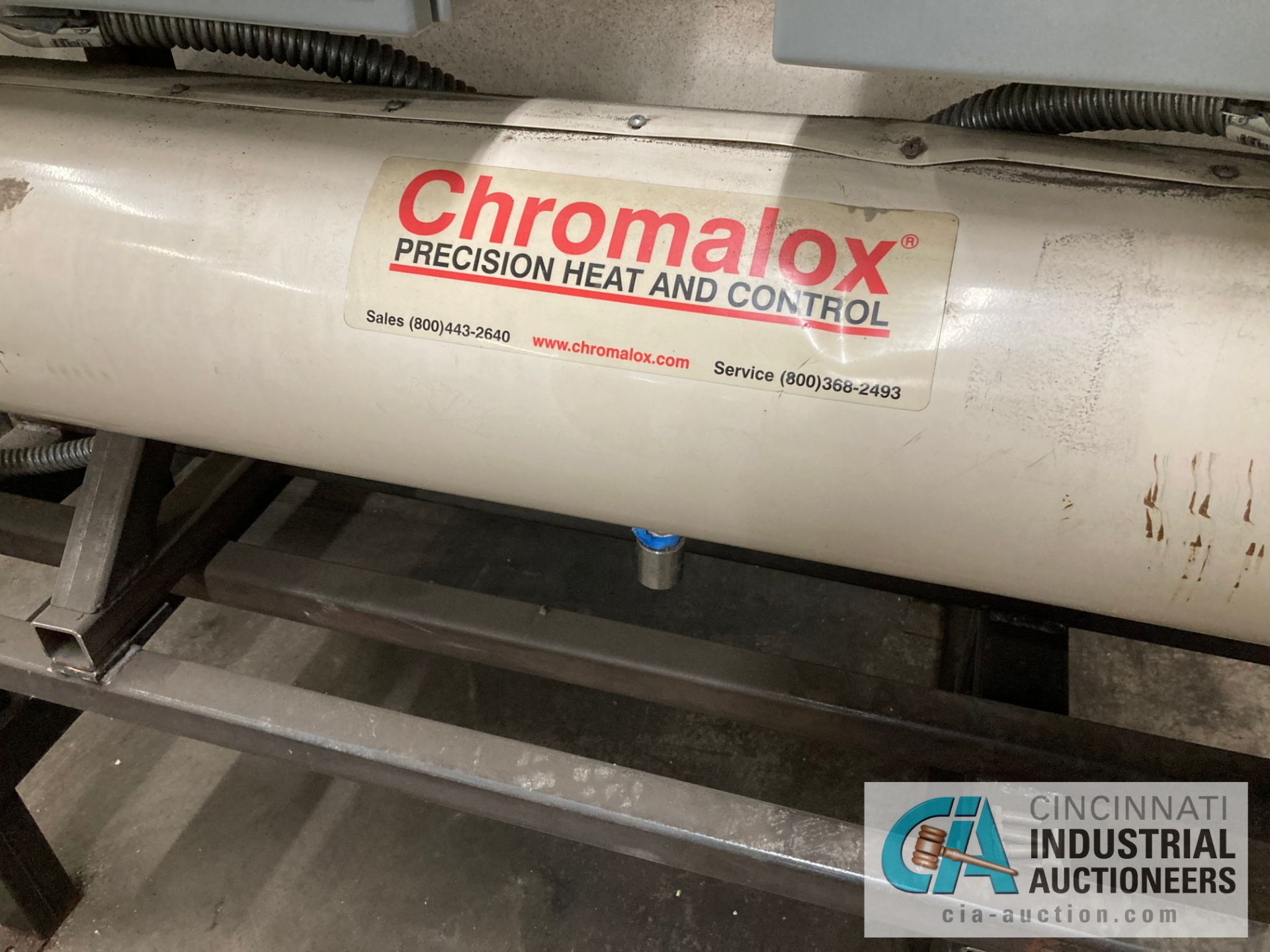 CHROMALOR OIL HEATING SYSTEM WITH CONTROLS, NO CHASING WIRE OR PIPING - Image 3 of 19