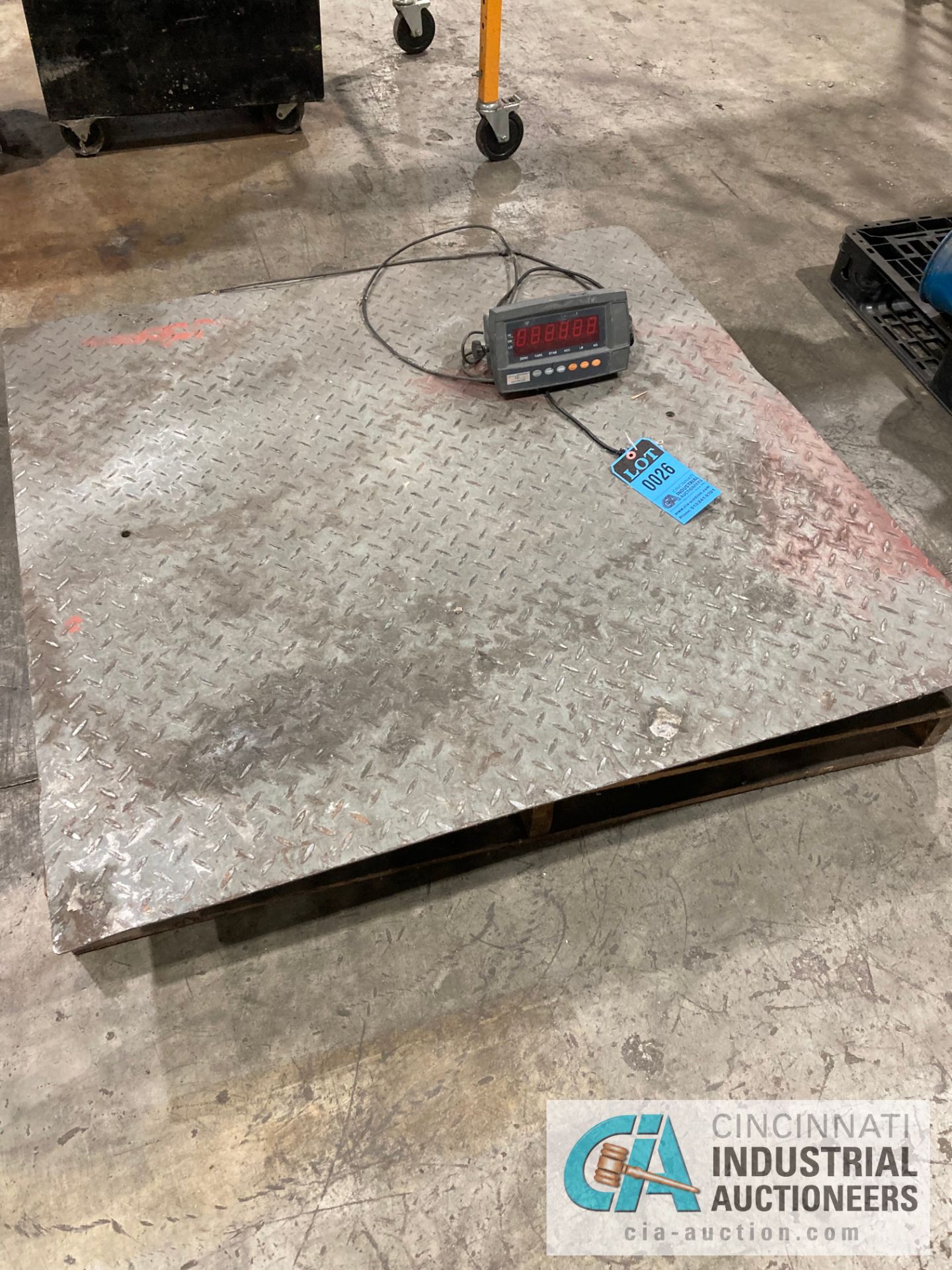 48" X 48" (5,000 LB. APPROX.) PLATFORM SCALE WITH DRO