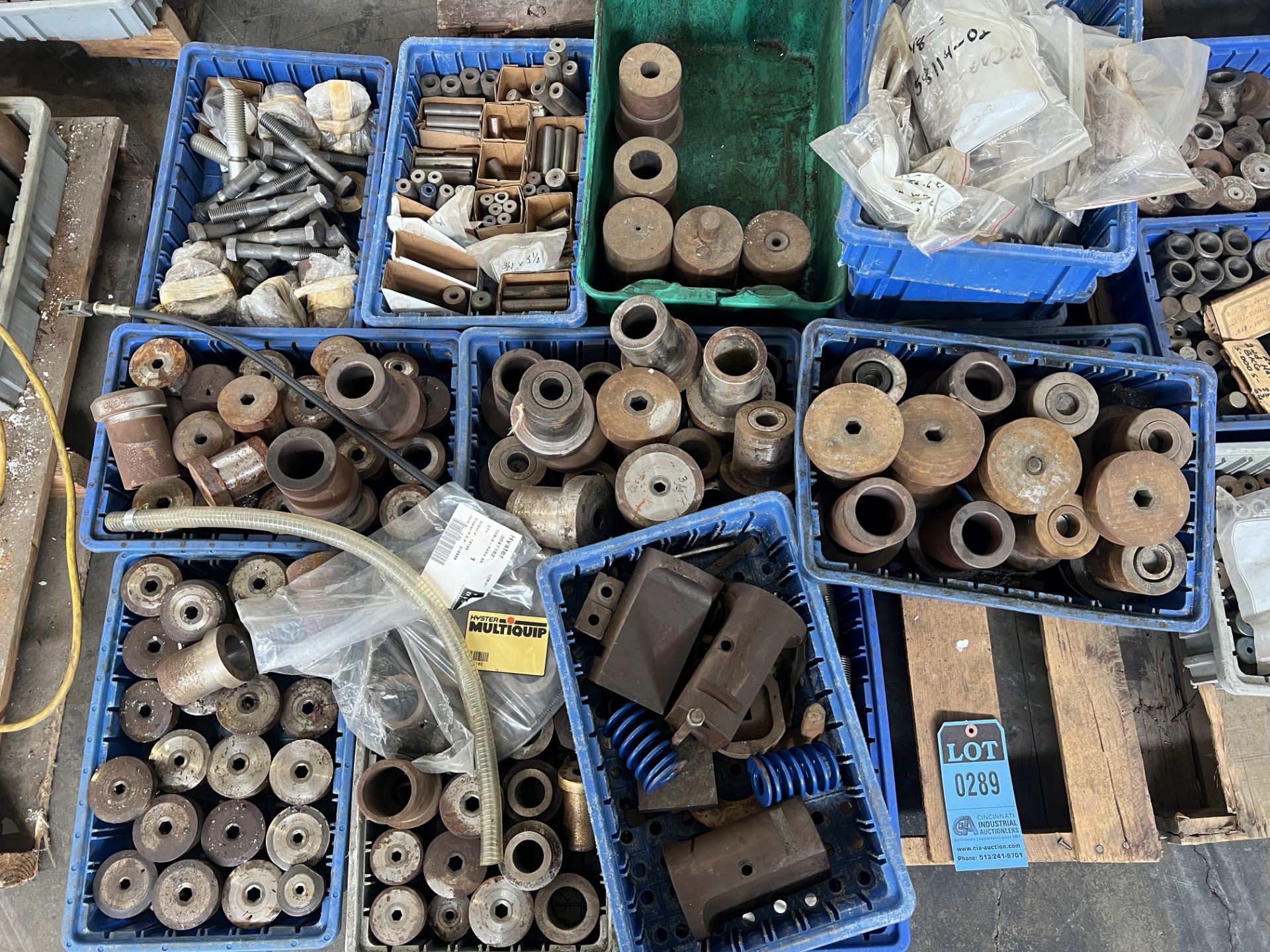 (LOT) ASSORTED HEADER / BOLT MAKER TOOLING: N/A **For convenience, the loading fee of $25.00 will be