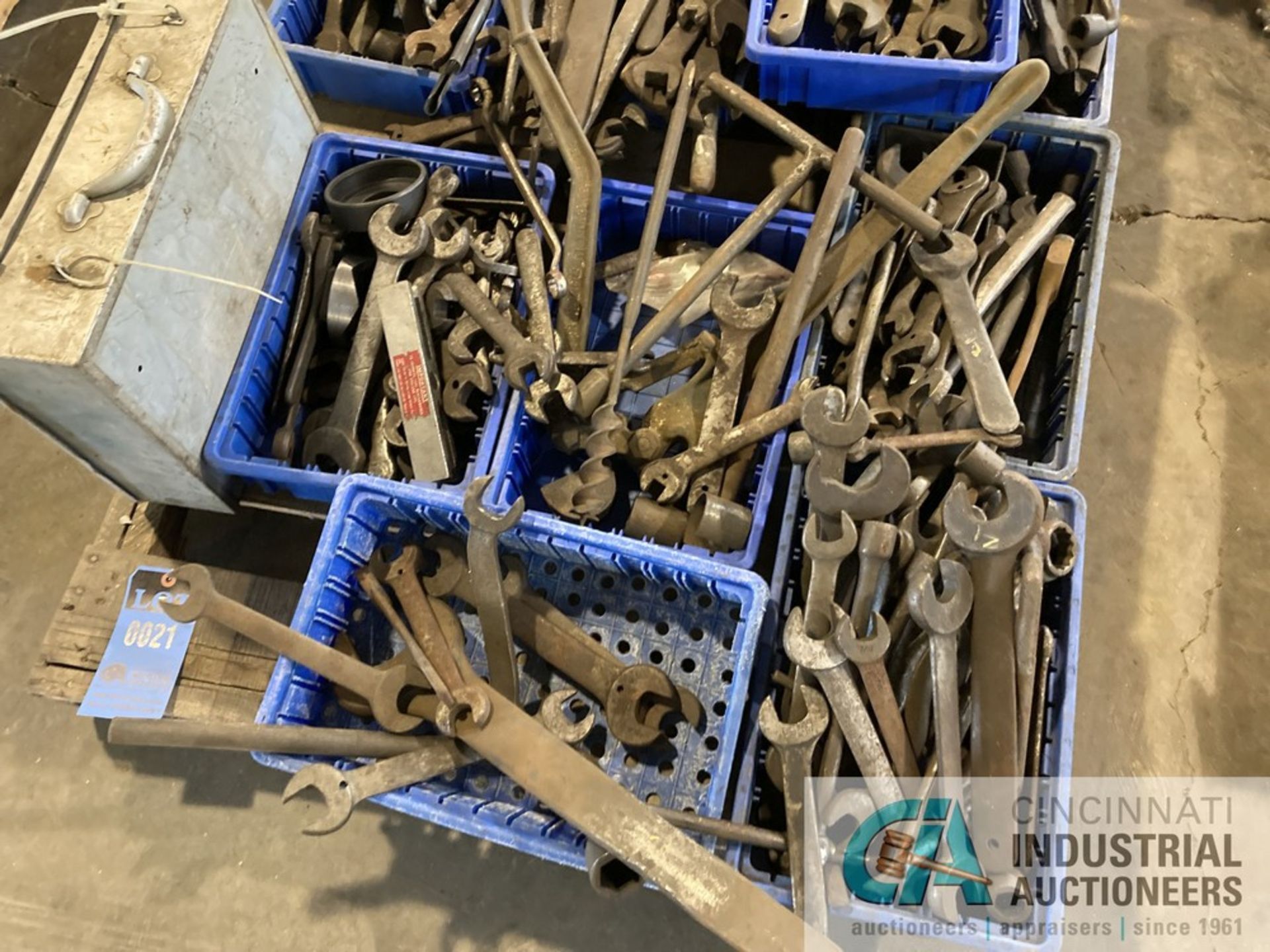 (LOT) (4) SKIDS OF WRENCHES, HARDWARE, ELECTRICAL