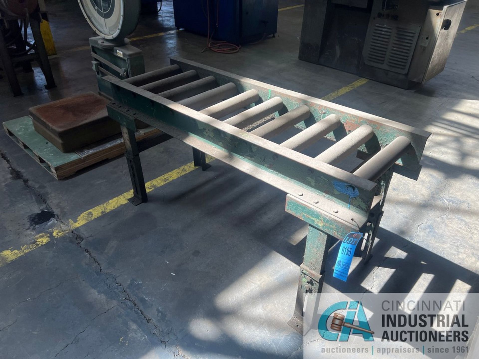 16" X 36" SECTION ROLLER CONVEYOR - Image 2 of 5