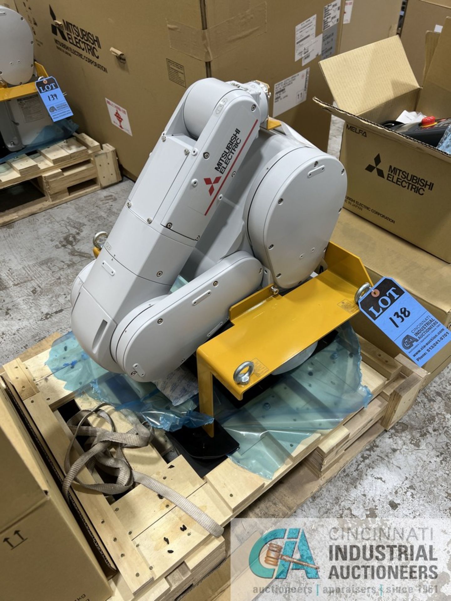 7 KG MITSUBISHI MODEL RV7FRD 6-AXIS ROBOT; S/N BC1020051R, CR800-07VD CONTROLLER, R32TB PENDANT, - Image 2 of 9