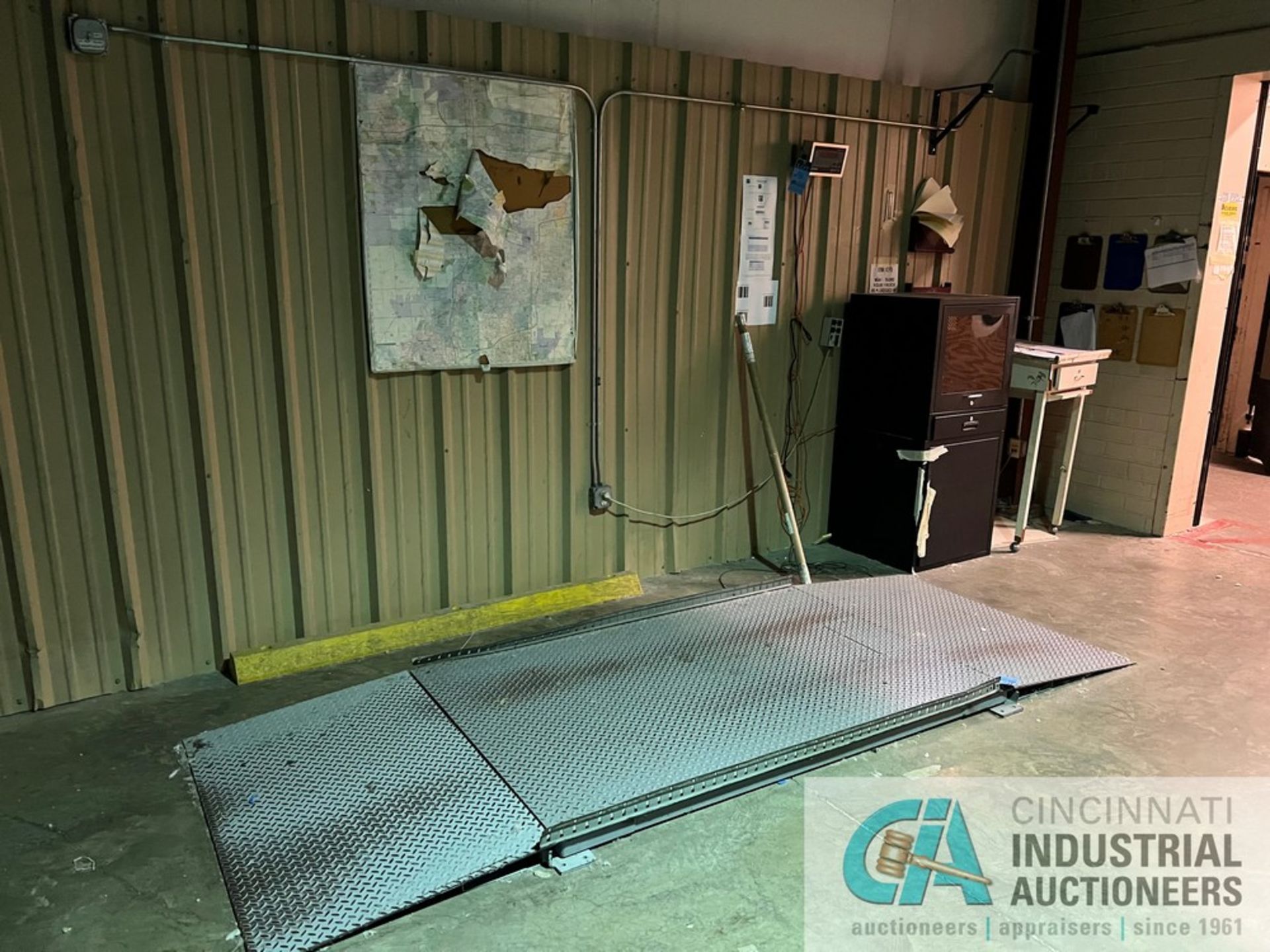 4' X 6' X 5,000 LB. DIGITAL PLATFORM SCALE WITH RAMPS AND RICE LAKE DRO **For convenience, the