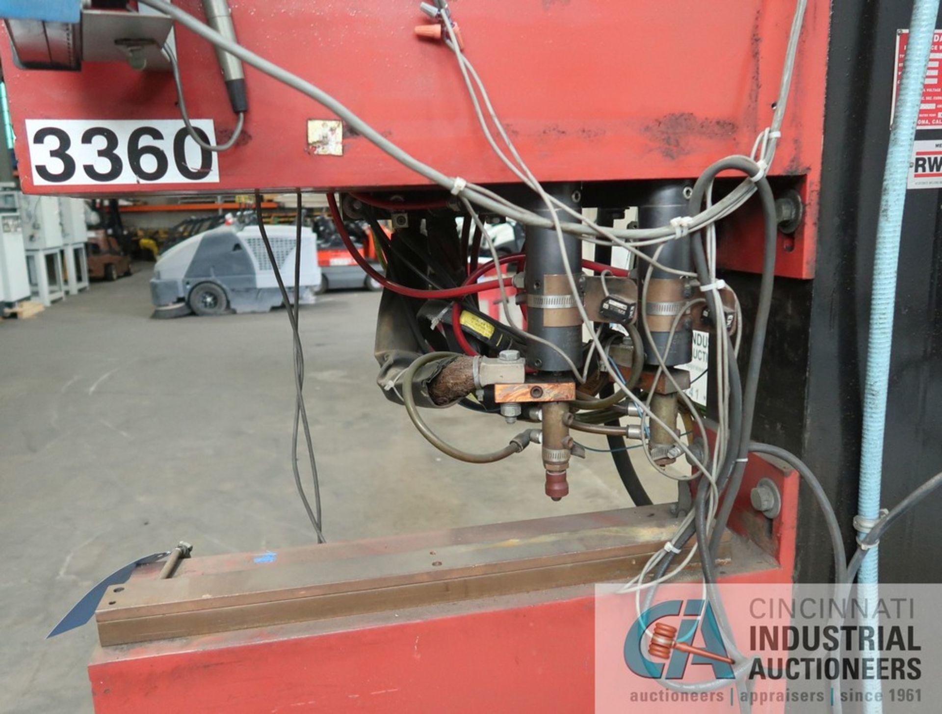 120 KVA JANDA TYPE MC2421201C SPOT WELDER; S/N M3160, UNITROL CONTROL, 24" THROAT - Image 7 of 9