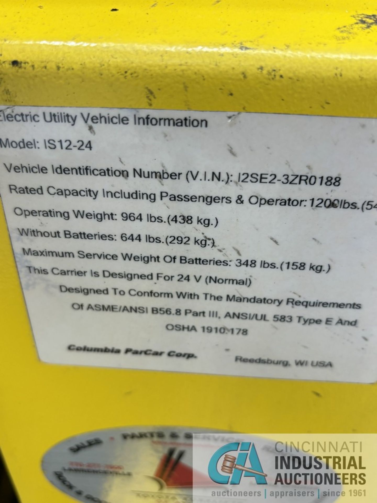 COLUMBIA MODEL IS-12-24 STOCKCHASER STAND-UP ELECTRIC MAINTENANCE CART; S/N 12SE2-3ZR0188, WITH - Image 6 of 11