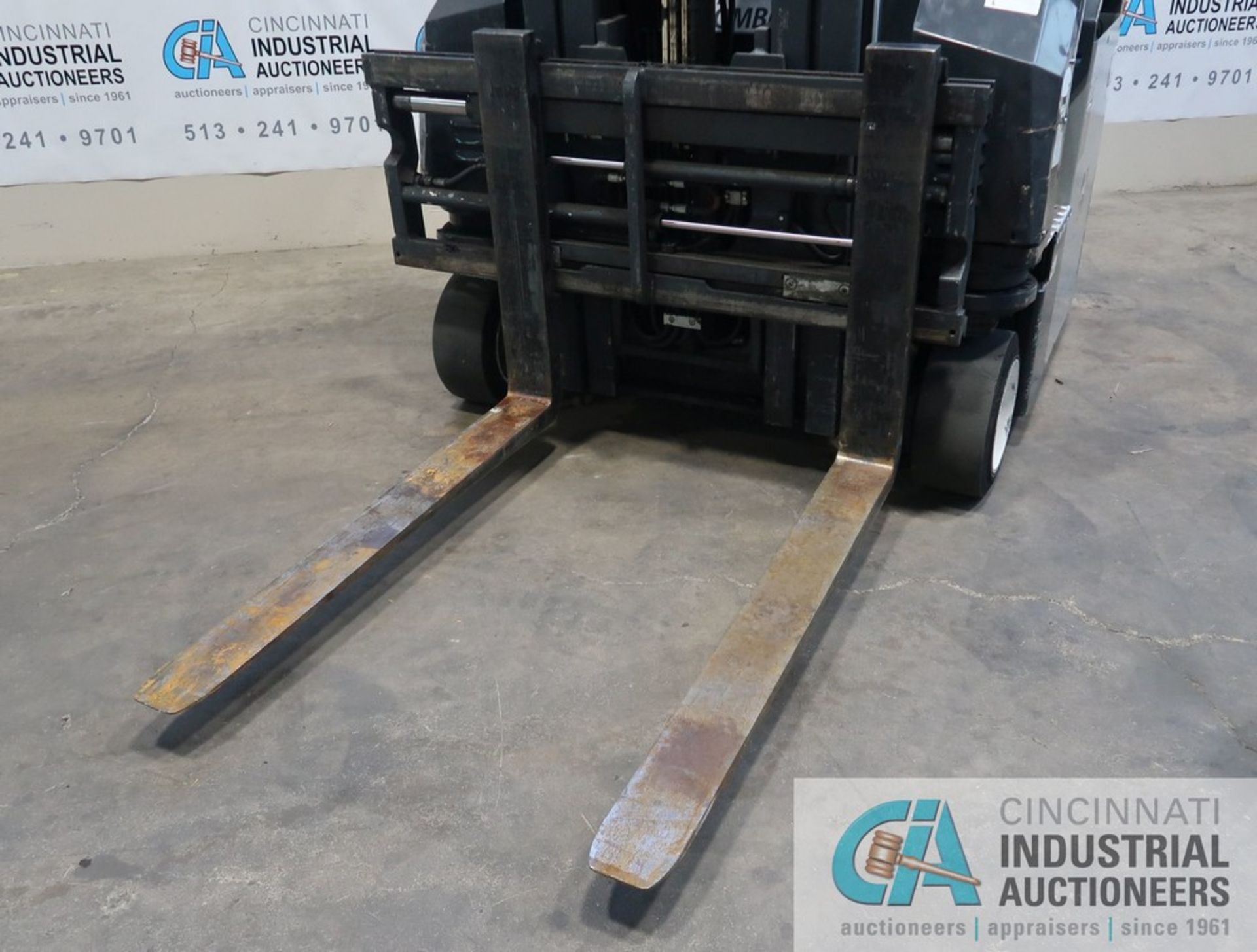 2015 COMBILIFT MODEL C6600CBE MULTI-DIRECTIONAL ELECTRIC FORKLIFT - Runs but says other side tracti - Image 3 of 15