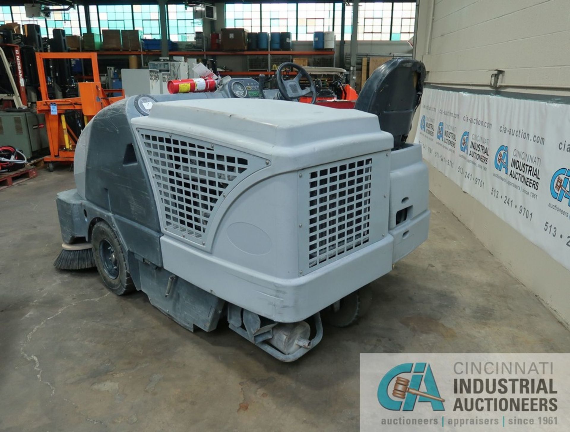 2018 ADVANCE MODEL SW8000 LP GAS FLOOR SWEEPER; S/N 1000064177, 2,902 HOURS SHOWING - Image 3 of 12