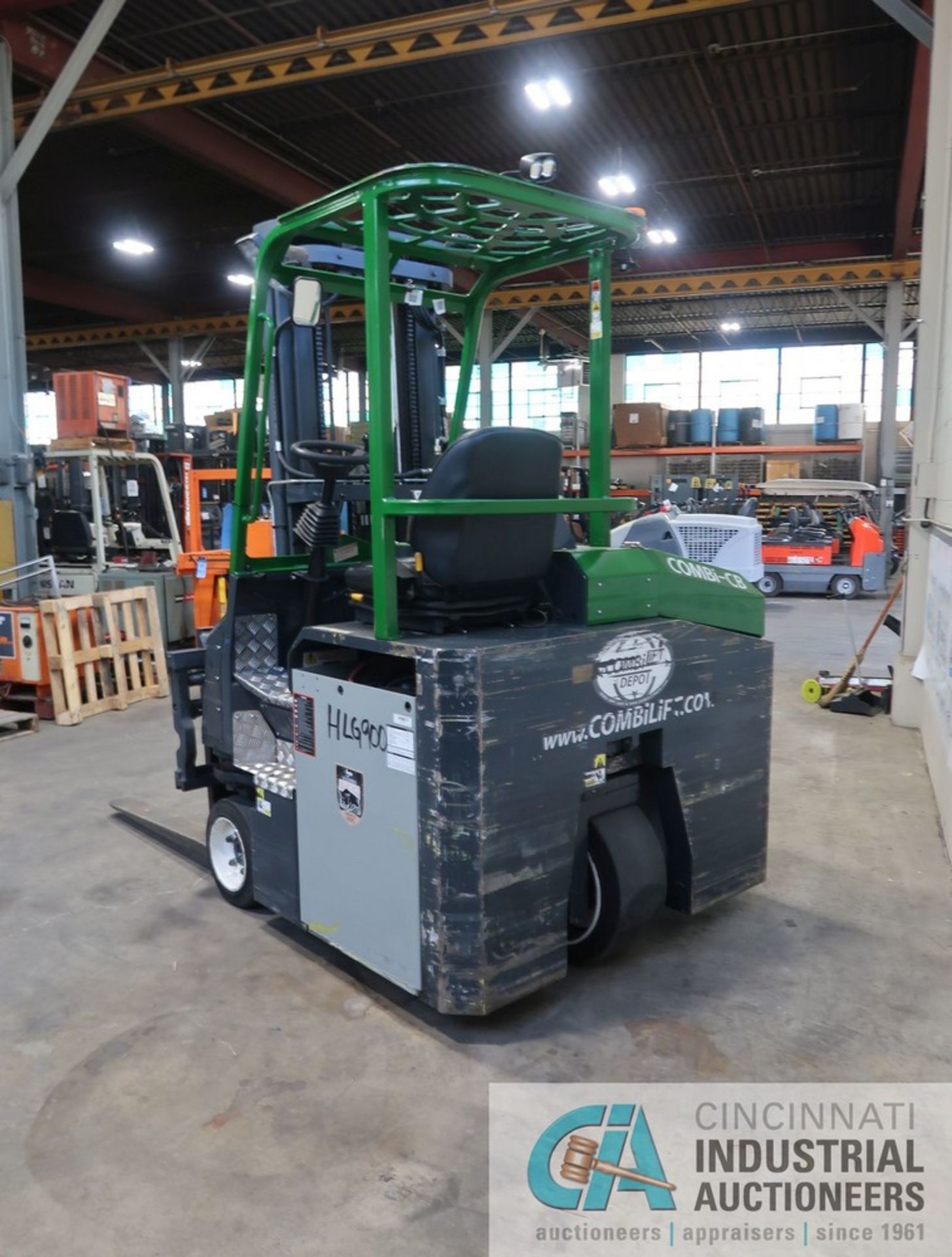 { Choice of lots: 94 } 2016 COMBILIFT MODEL C6000CBE MULTI-DIRECTIONAL ...