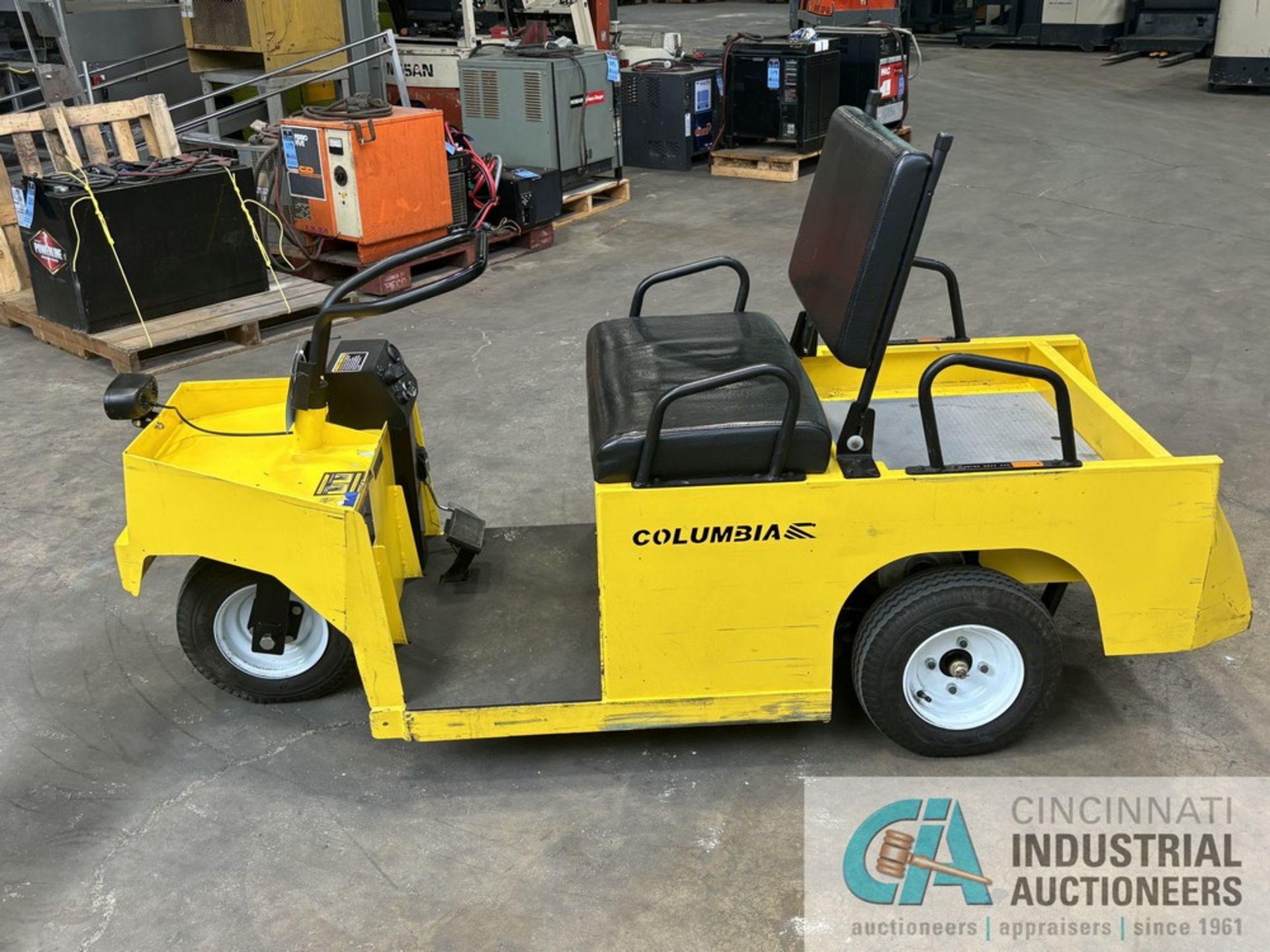 COLUMBIA MODEL EX21-T-24 EXPEDITER SIT-DOWN ELECTRIC UTILITY CART; S/N ET2E2-3ZR0152, WITH BUILT - Image 3 of 11