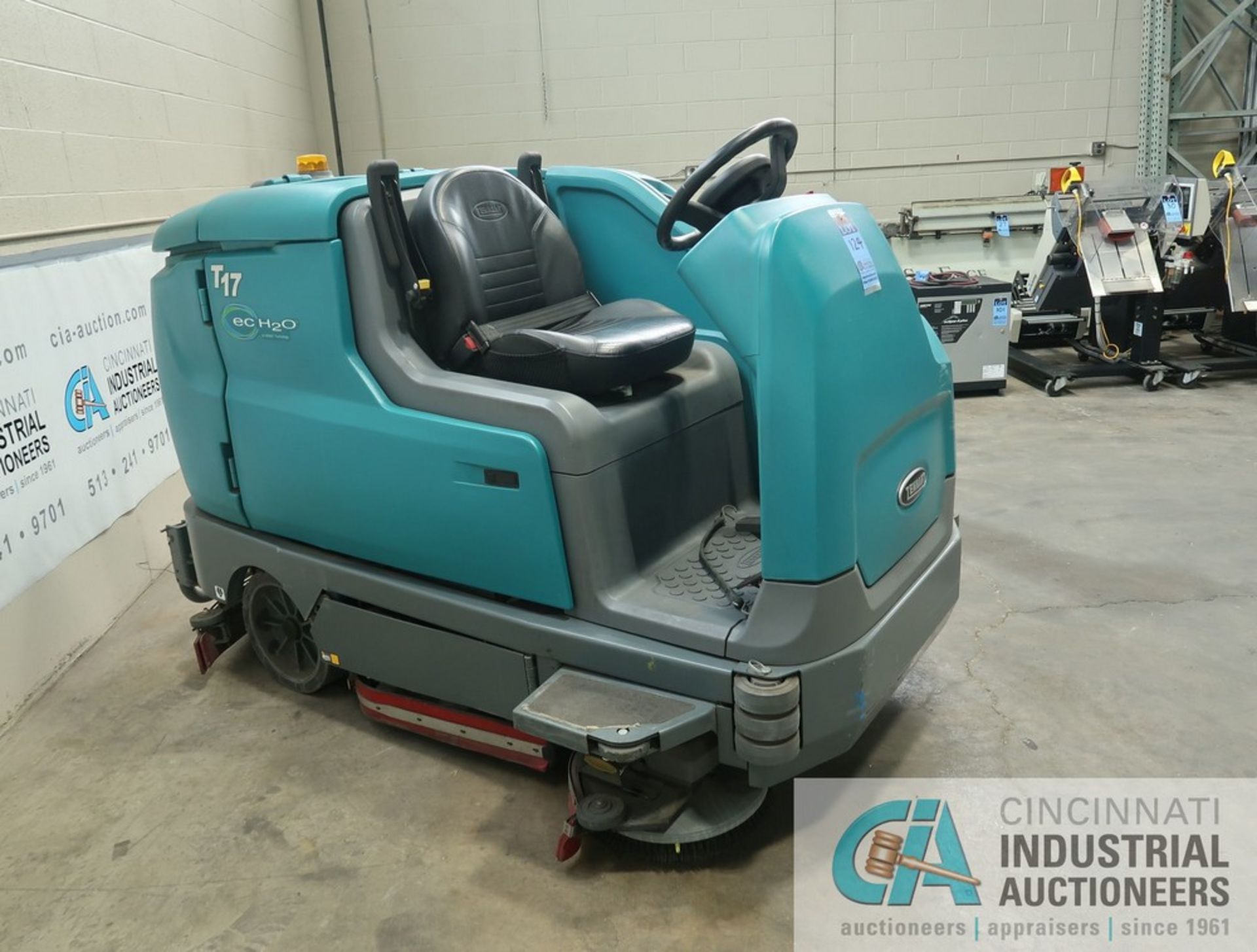 2017 TENNANT MODEL T17 RIDER TYPE ELECTRIC FLOOR SCRUBBER; S/N T17-11472, 36-VOLT WITH CHARGER, 48 - Image 2 of 13