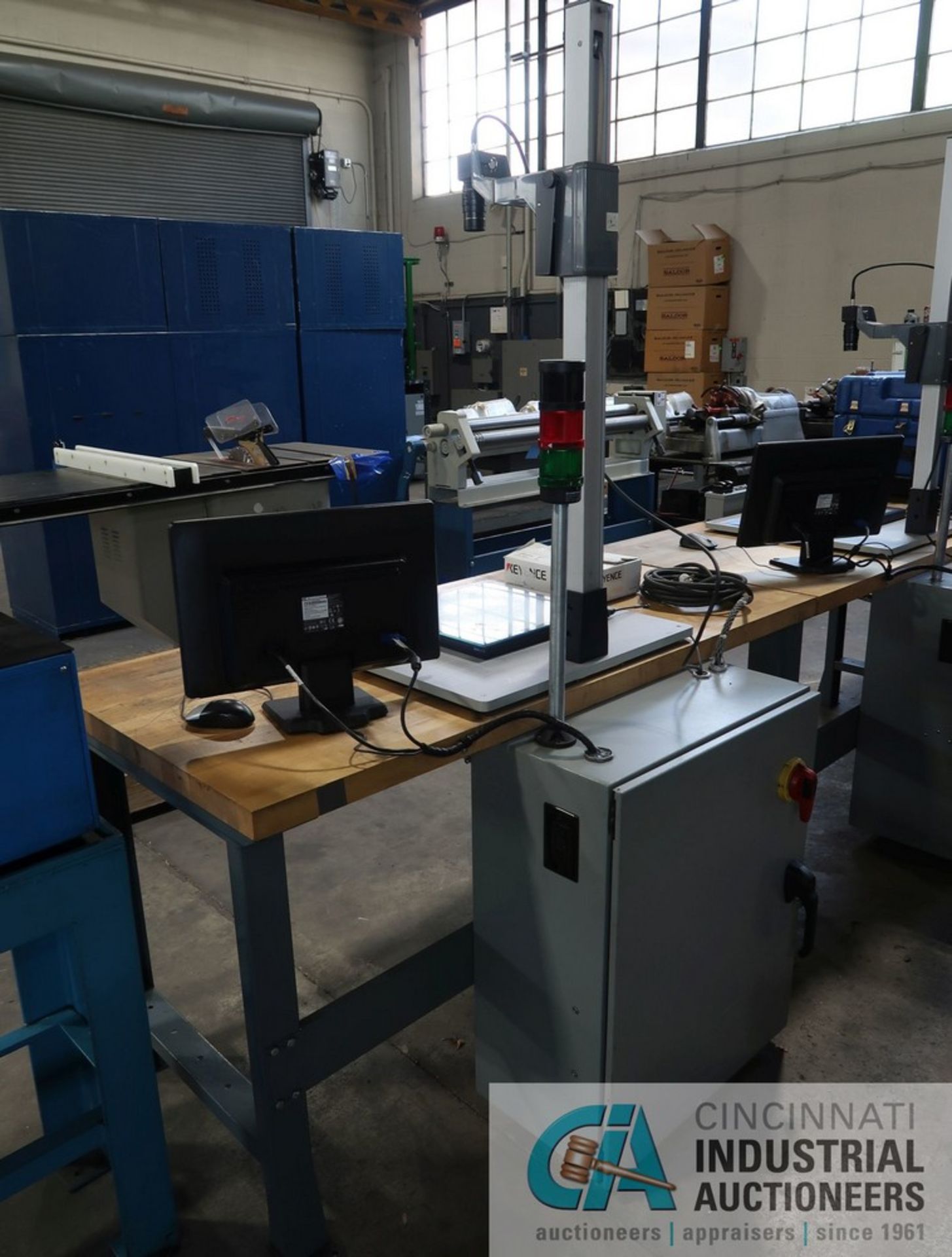 KEYENCE MODEL CA-H2100M VIDEO INSPECTION PARTS PLOTTER WITH FINGER SAFETY GUARD, CONTROL PANEL AND - Image 6 of 9