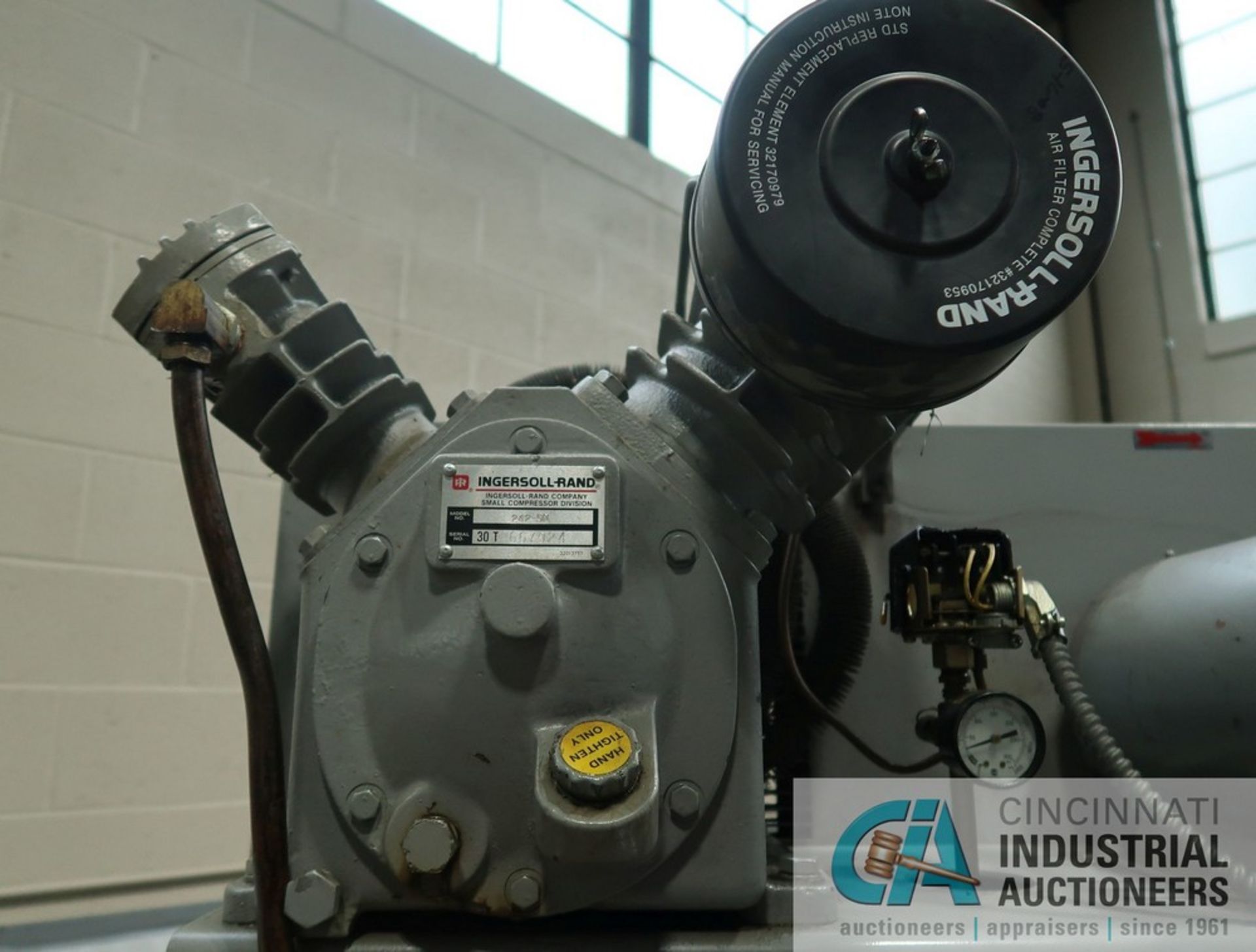 INGERSOLL RAND MODEL T30 VERTICAL TANK AIR COMPRESSOR; S/N 30T-667924, 3-PHASE, 230/460 - 190/380, - Image 8 of 10