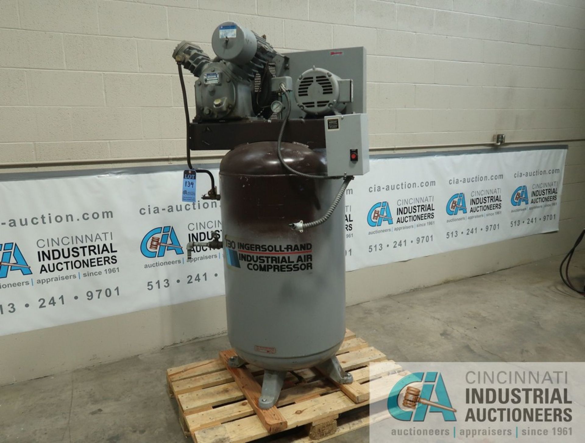 INGERSOLL RAND MODEL T30 VERTICAL TANK AIR COMPRESSOR; S/N 30T-693099, 3-PHASE, 200 VOLTS, 5 HP