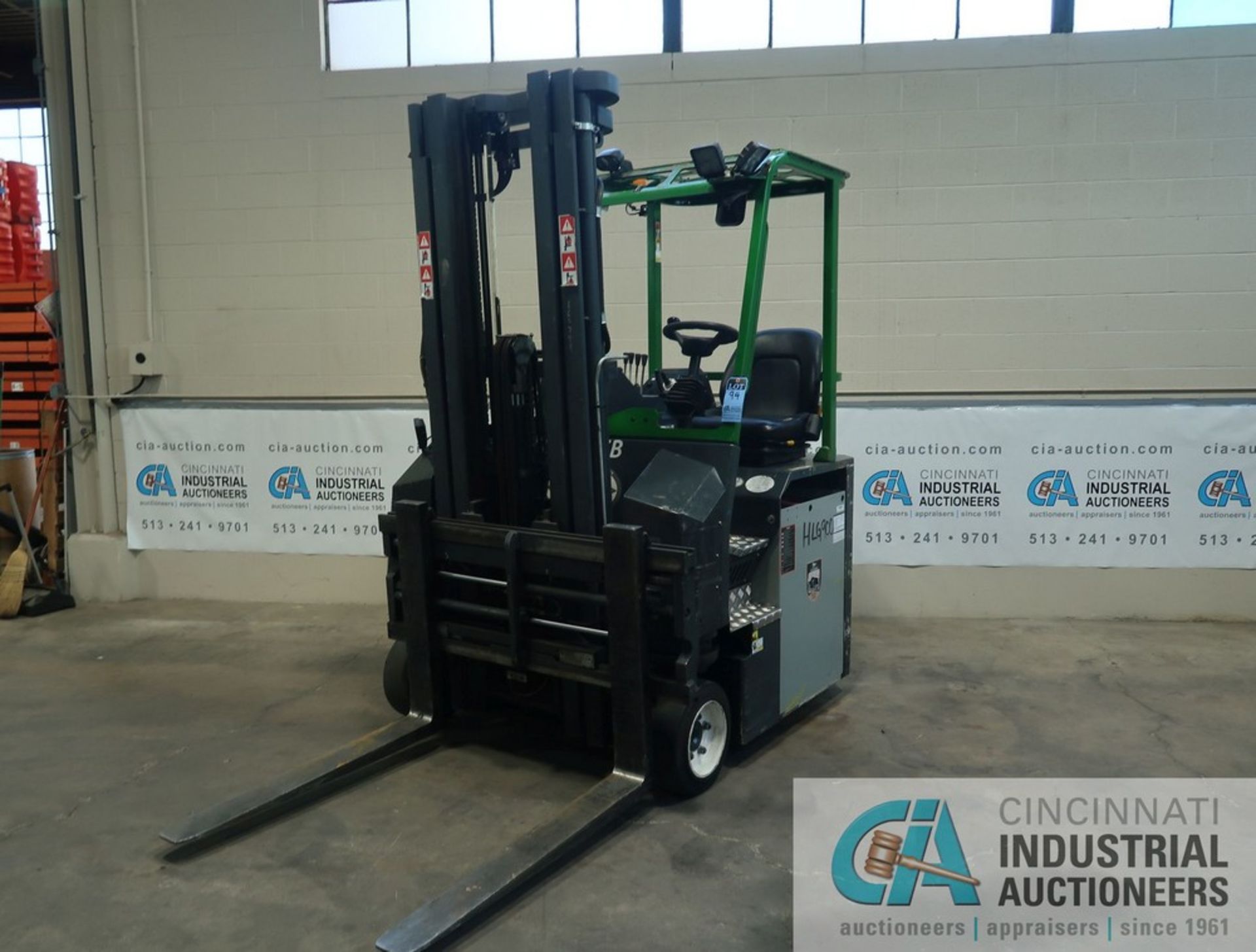 2016 COMBILIFT MODEL C6000CBE MULTI-DIRECTIONAL ELECTRIC FORKLIFT; S/N 31964, 4,575 HOURS SHOWING, - Image 2 of 17