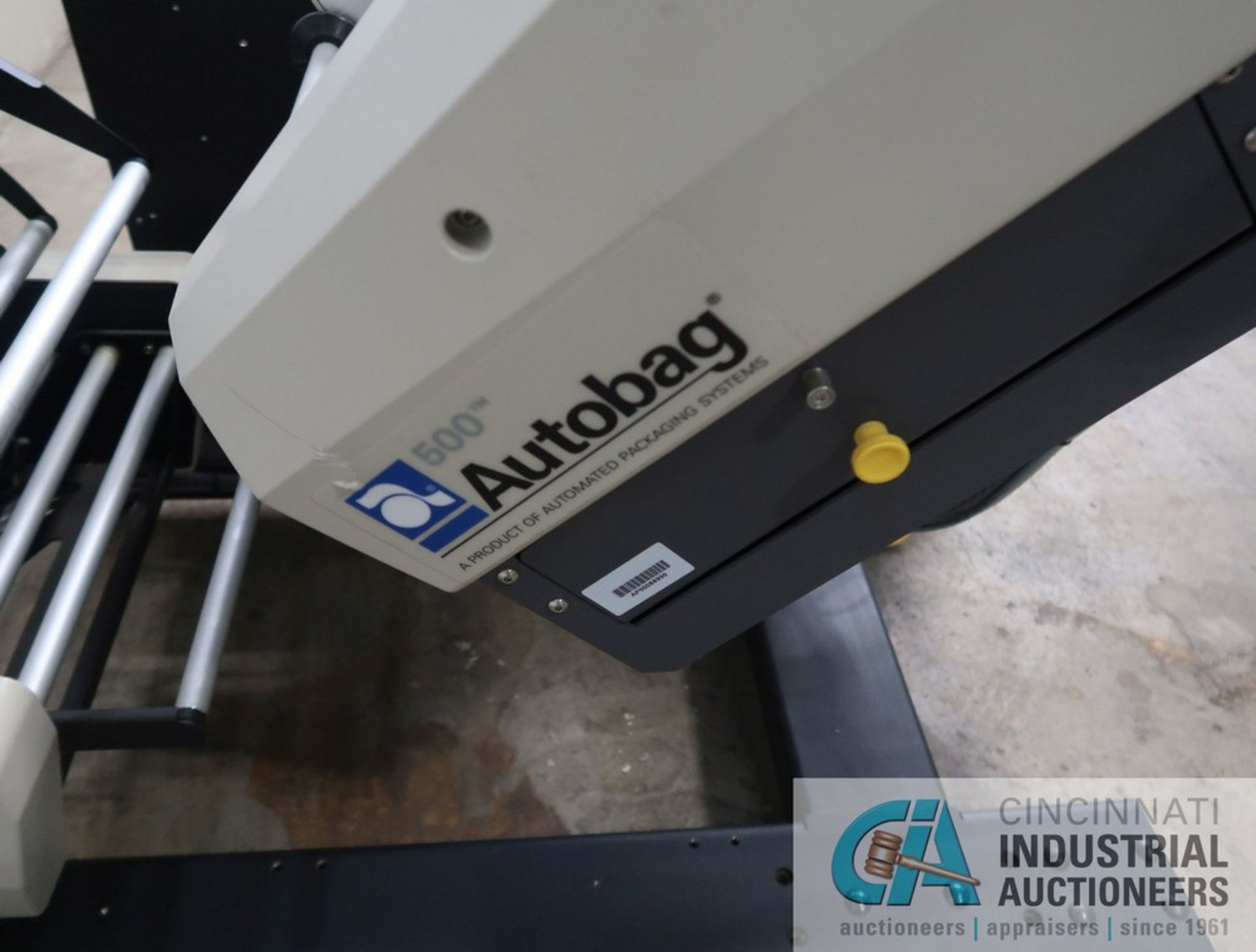 2018 AUTOMATED PACKAGING SYSTEMS MODEL AUTOBAG 500 AUTOMATIC FILLING AND SEALING MACHINE; S/N - Image 4 of 9