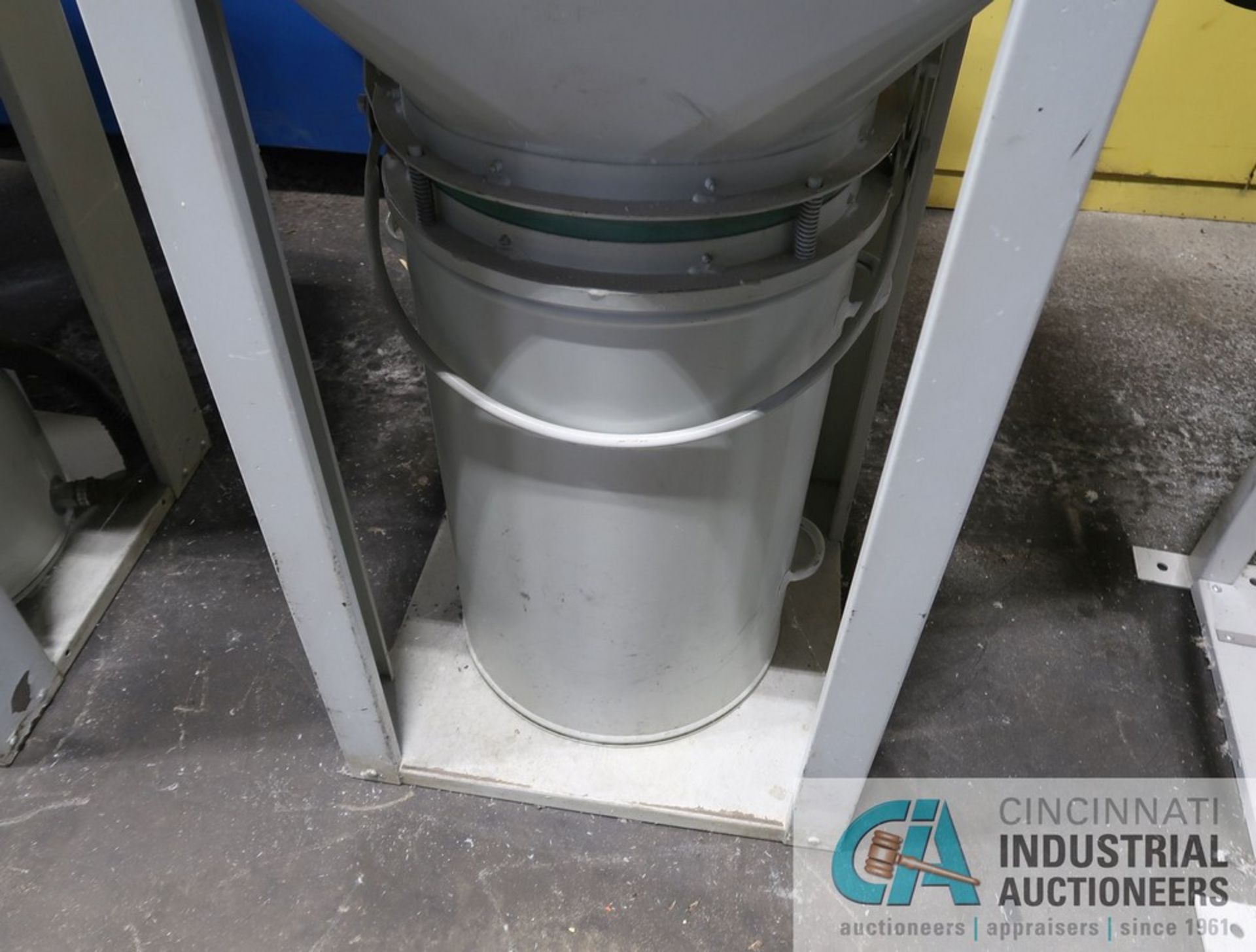 1 HP DCE UNIMASTER MODEL UMA73G1AD DUST COLLECTOR; S/N 98-1161/09 - From eyeglass lense - Image 2 of 4