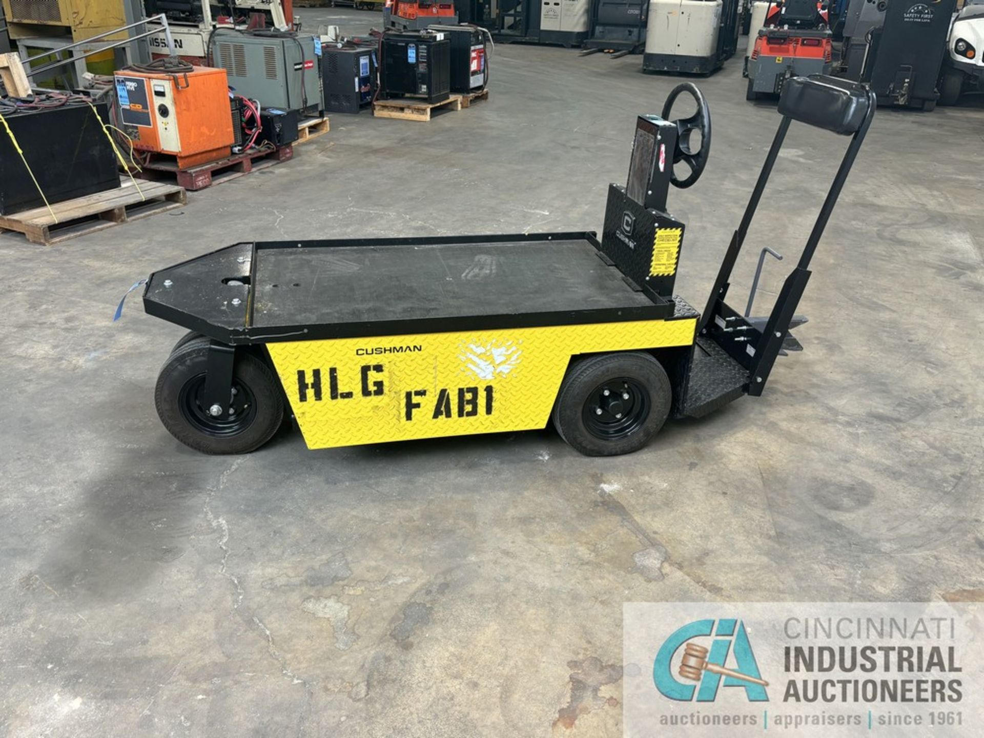 CUSHMAN STOCKCHASER ELECTRIC STAND-UP UTILITY CART; S/N 3232310, WITH BUILT IN 24-VOLT CHARGER - Image 3 of 10