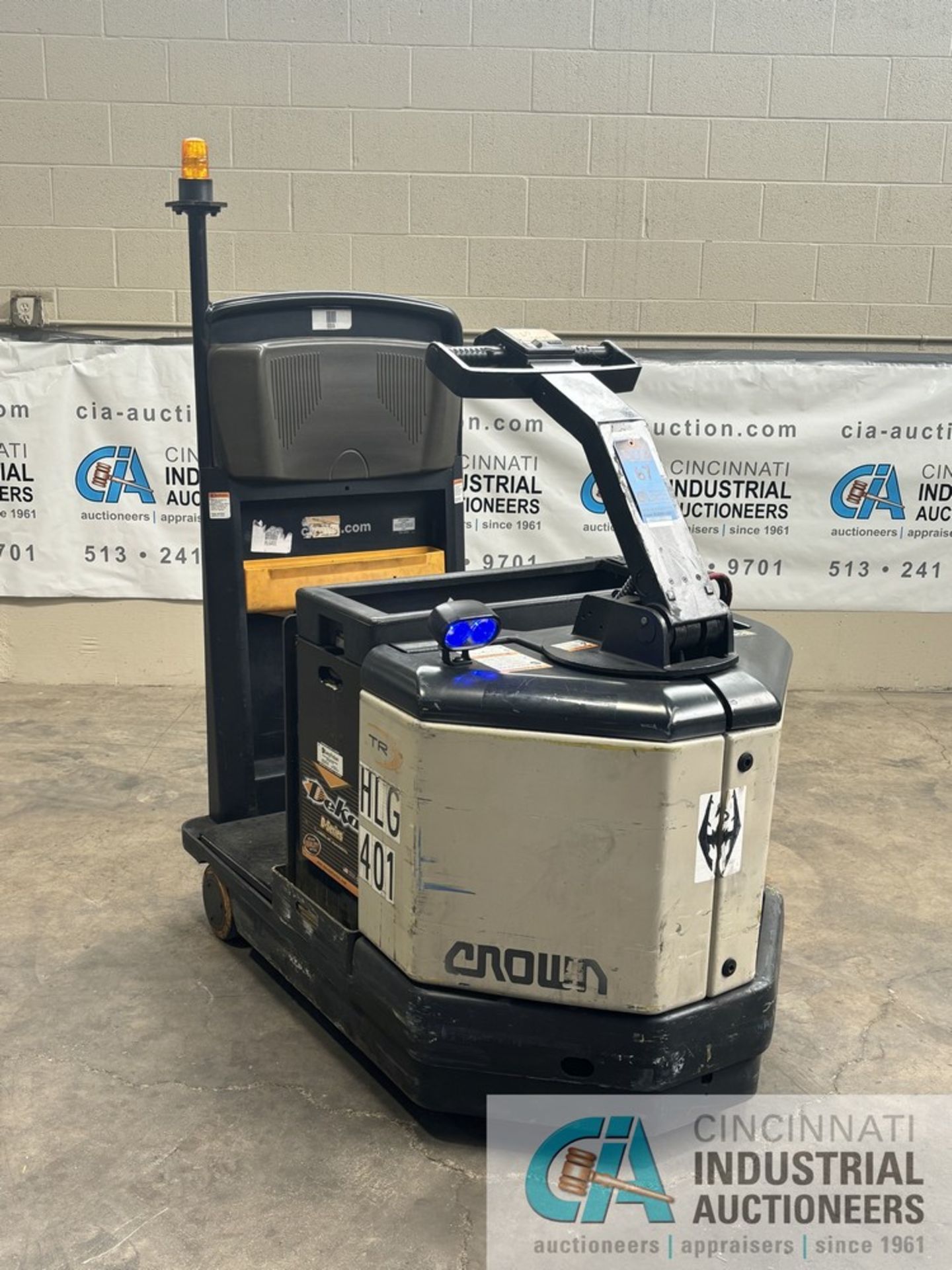 2016 CROWN MODEL TR4500 SERIES STAND-UP ELECTRIC TUGGER; S/N 10011624, 24-VOLT, 3,543 HOURS SHOWING,