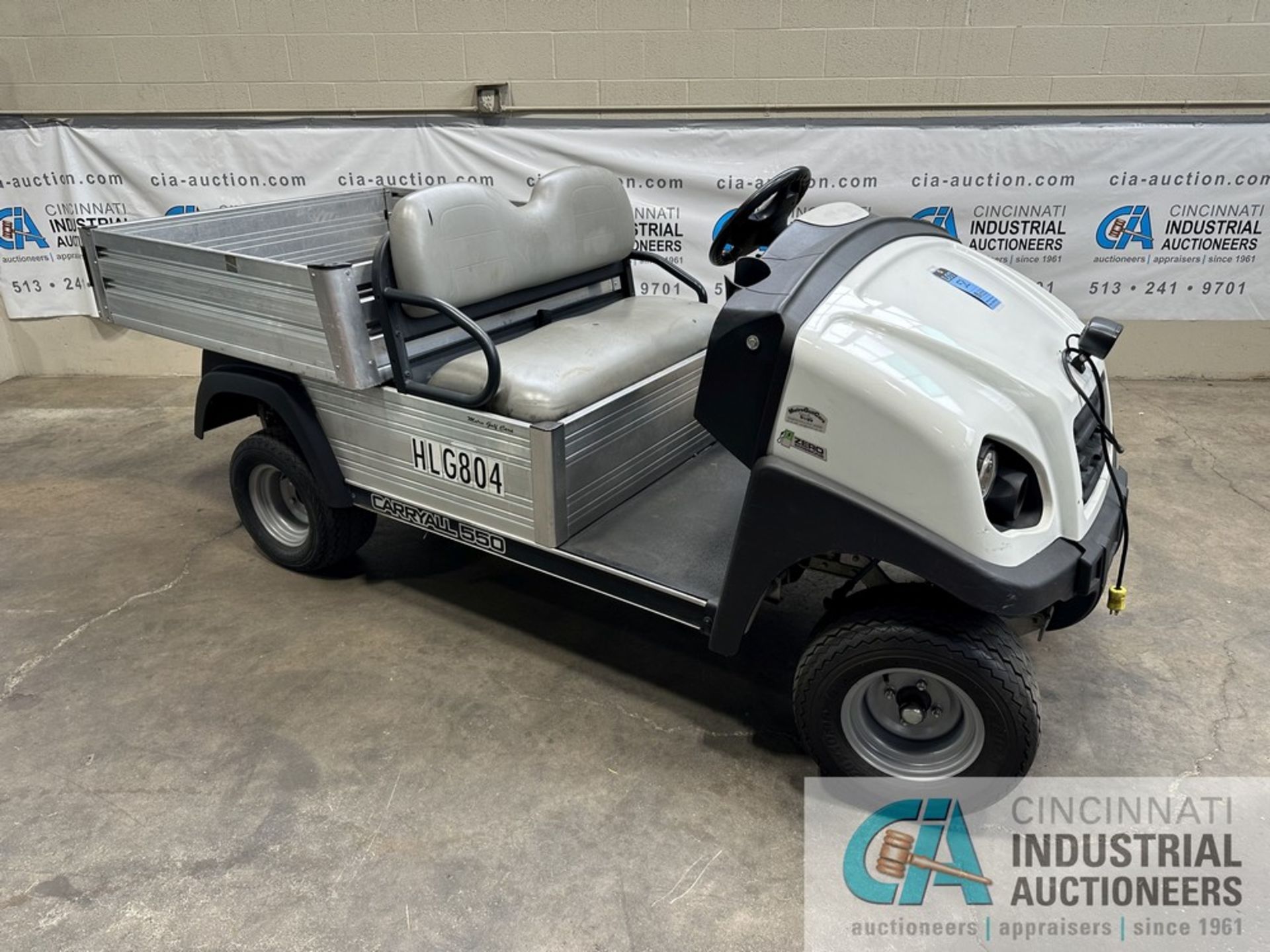 2016 CLUB CAR MODEL CARRYALL 550 ELECTRIC GOLF CART; S/N MM1610-627525, 45" X 48' X 10" DEEP DUMP