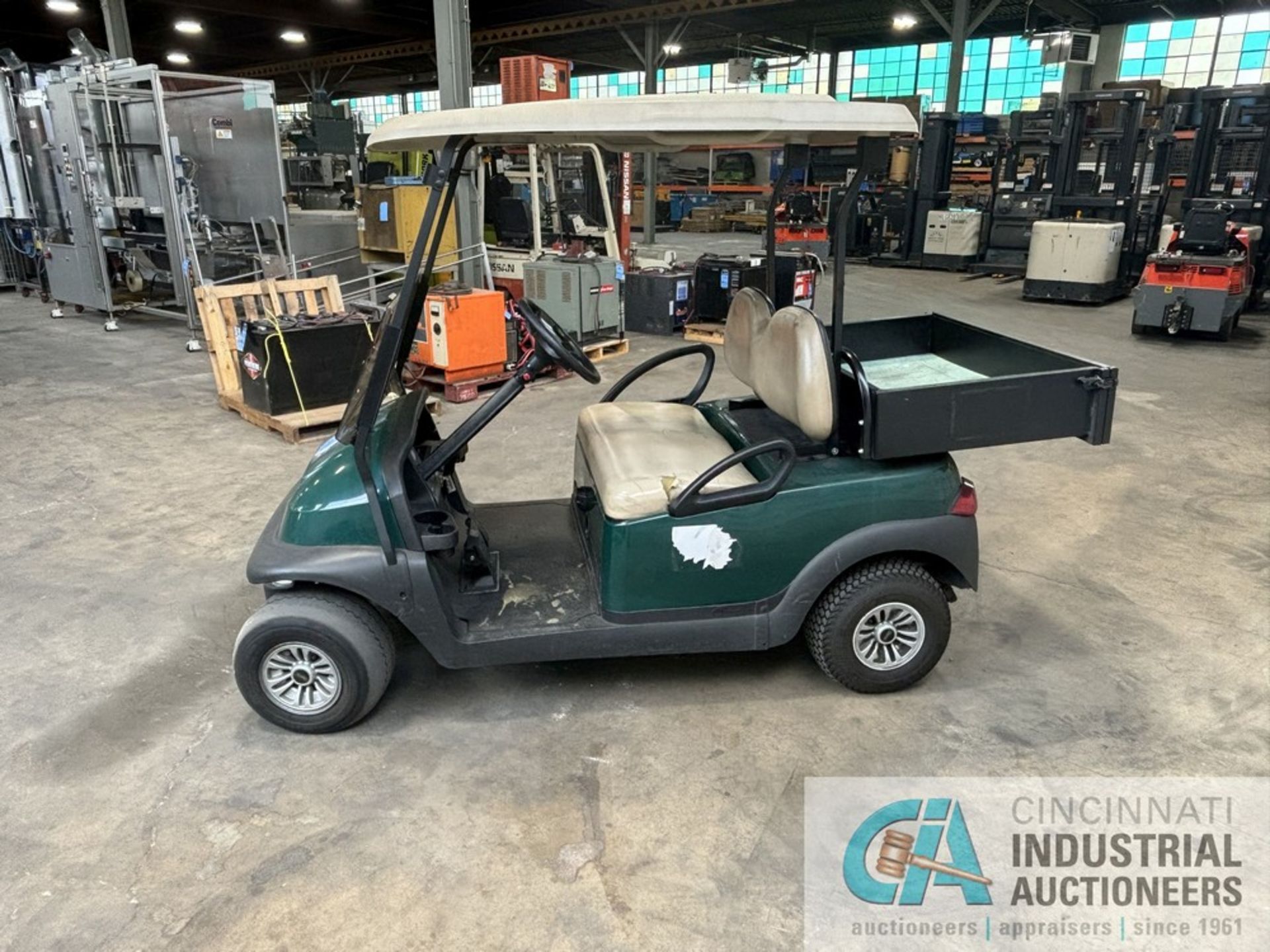 2015 CLUB CAR 2-PERSON ELECTRIC GOLF CART; S/N JH1541-596920, 28" X 42" X 8" DEEP DUMP BED, 48-VOLT, - Image 3 of 12