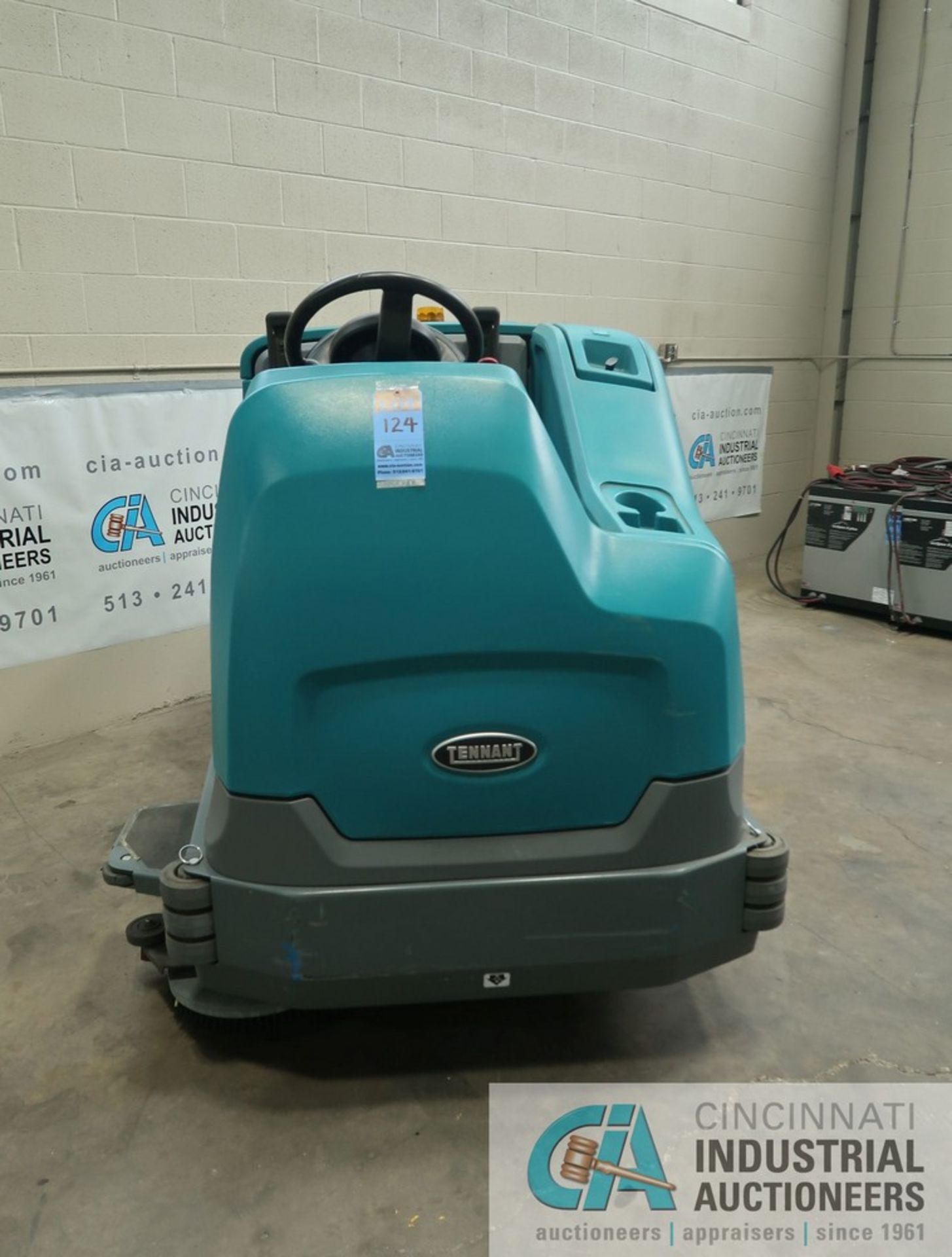 2017 TENNANT MODEL T17 RIDER TYPE ELECTRIC FLOOR SCRUBBER; S/N T17-11472, 36-VOLT WITH CHARGER, 48 - Image 3 of 13
