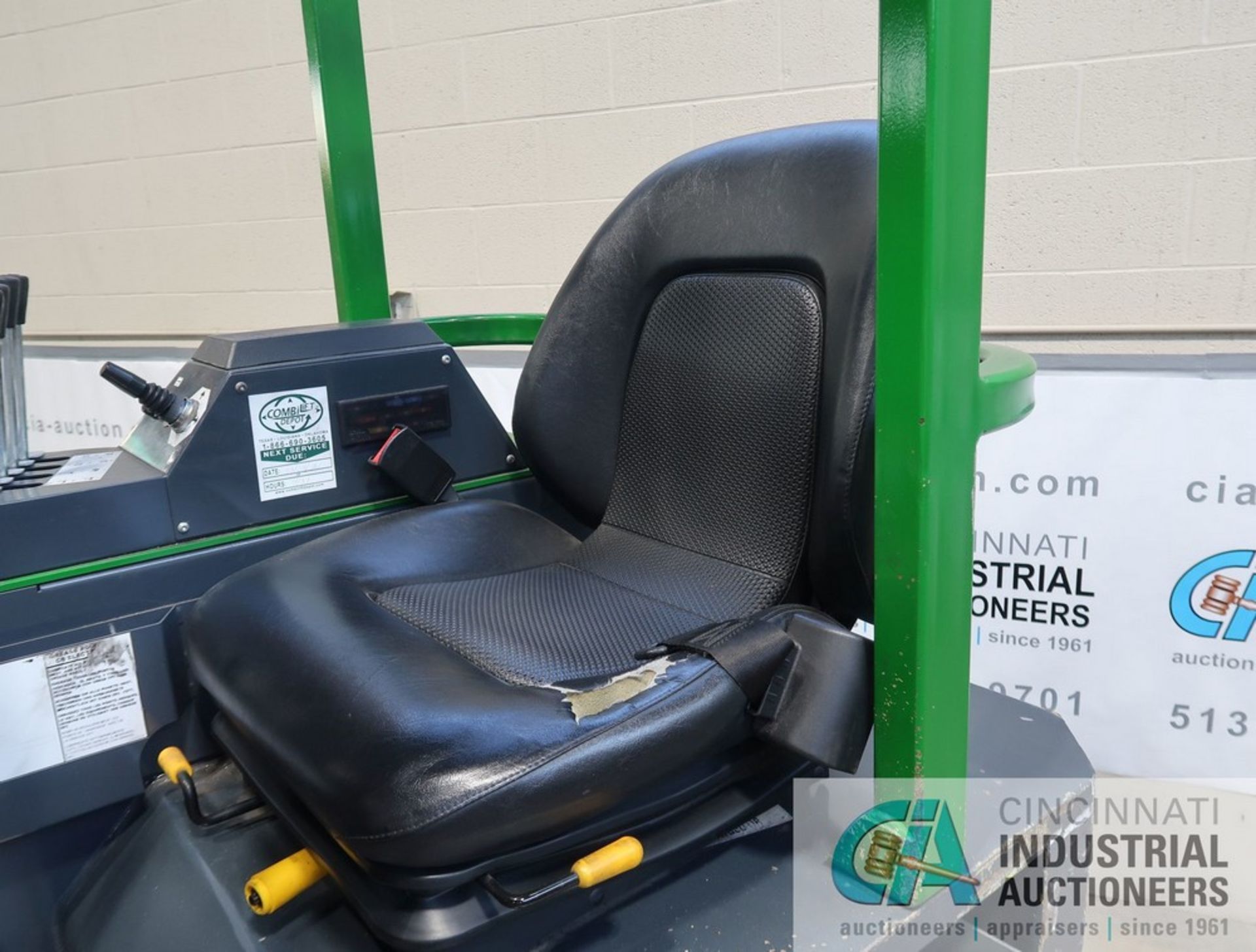 { Choice of lots: 94 } 2016 COMBILIFT MODEL C6000CBE MULTI-DIRECTIONAL ...