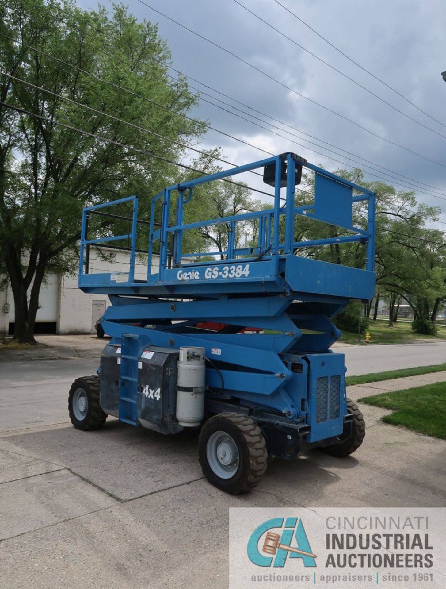 2015 GENIE MODEL GS3384 4X4 LPG ROUGH TERRAIN SCISSOR LIFT; S/N GS8415-42374 (NEW 7-21-2015), 1, - Image 4 of 18