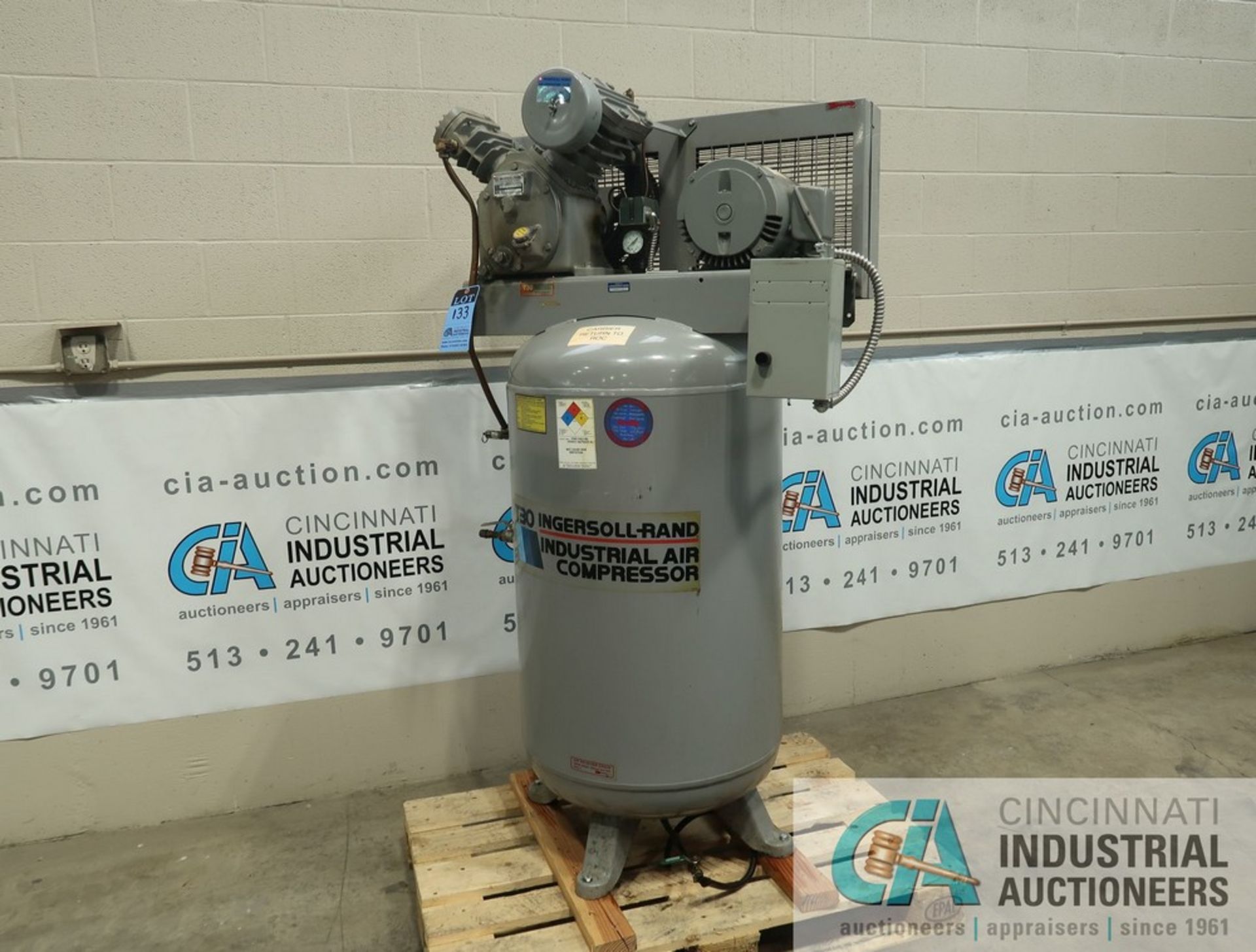 INGERSOLL RAND MODEL T30 VERTICAL TANK AIR COMPRESSOR; S/N 30T661006, 3-PHASE, 200 VOLTS, 5 HP MOTOR