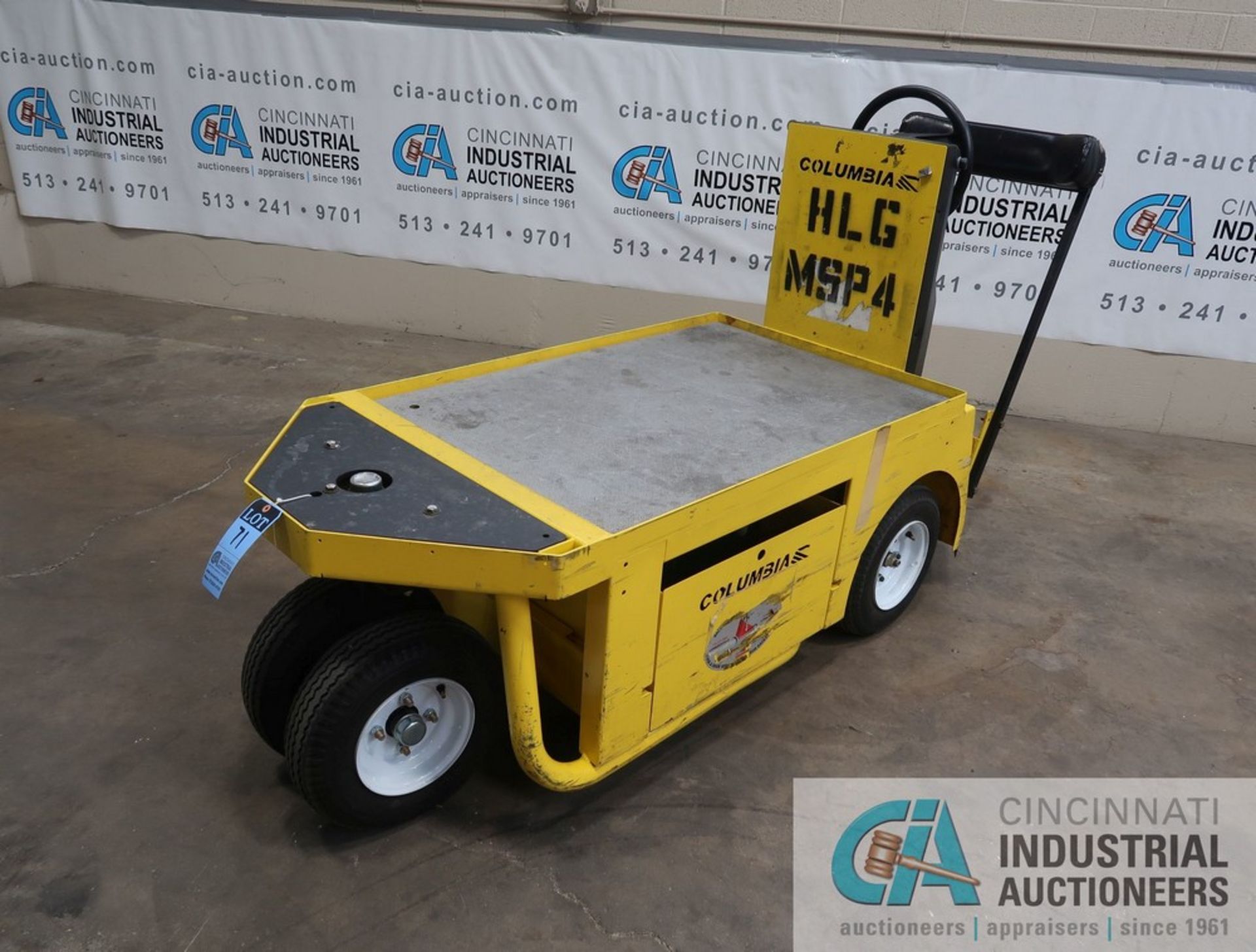 COLUMBIA MODEL IS-12-24 STOCKCHASER STAND-UP ELECTRIC MAINTENANCE CART; S/N 12SE2-3ZR0189, WITH