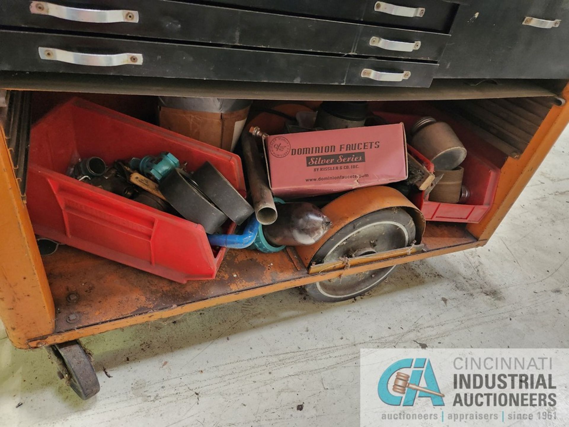 (LOT) PORTABLE TOOLBOX W/ PLUMBING - Image 5 of 5